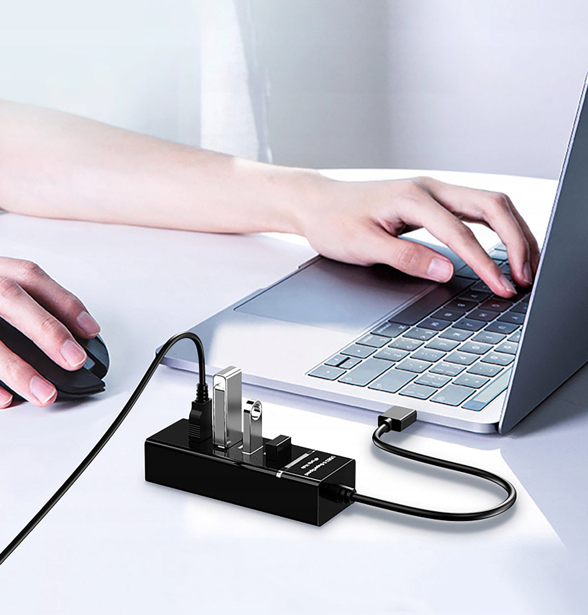 HUB USB SPLITTER FOR 4 USB PORTS 3.0 5Gb/s Manufacturer code ROZDZIELACZ USB NA 4 PORTY