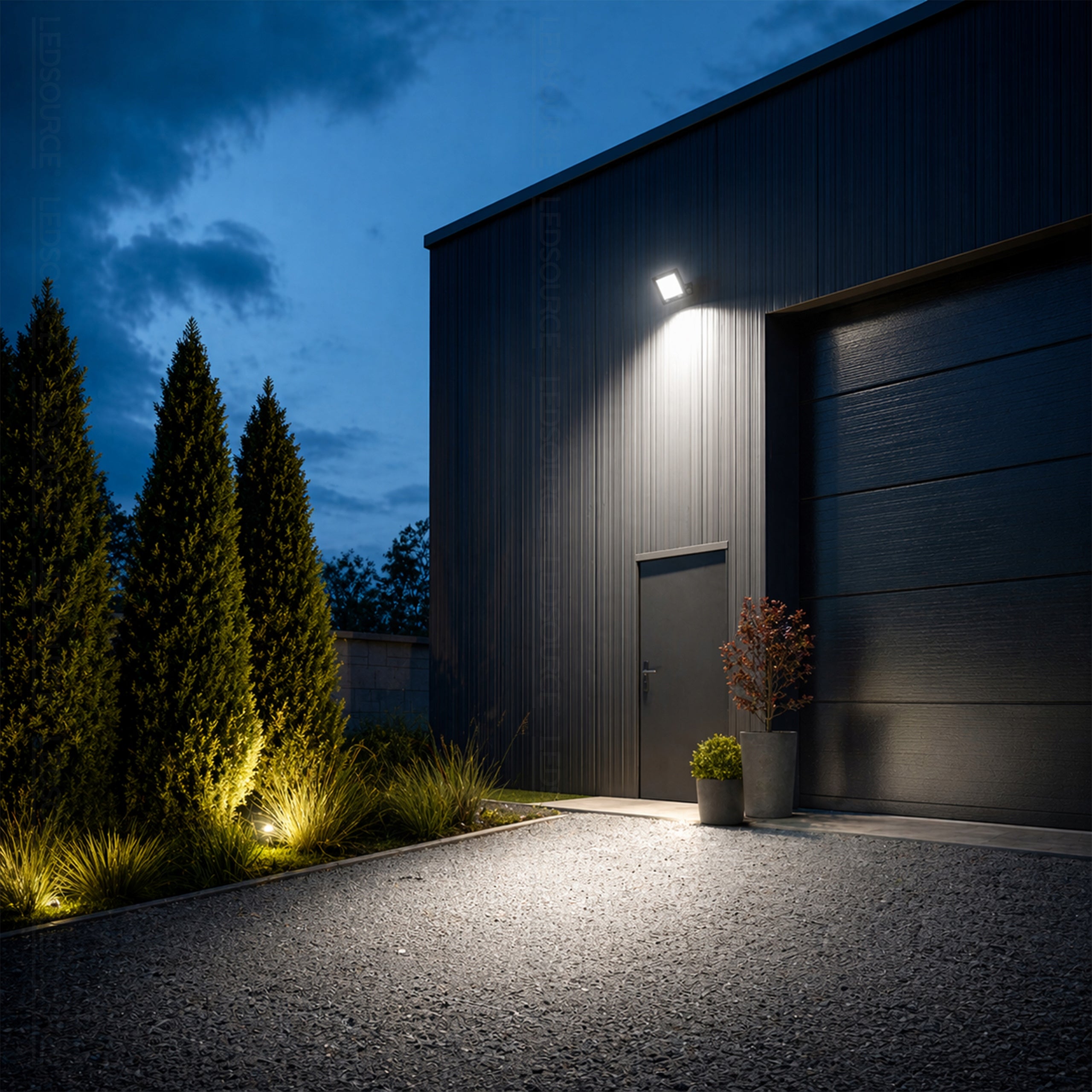 Halogen Headlight 50W LED 5500lm Work Lamp Floodlight Waterproof Slim Packaging status original