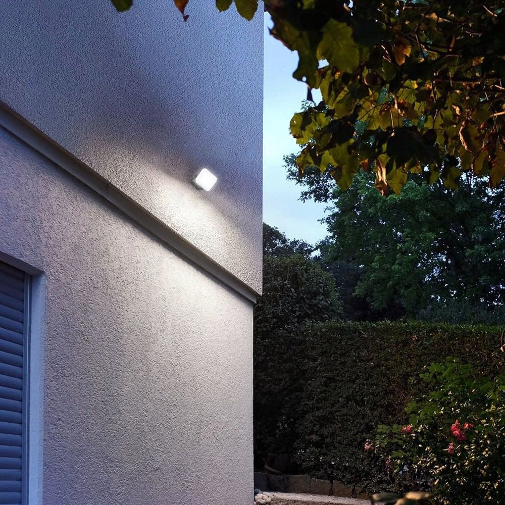Halogen LED Floodlight Lamp 10W Outdoor VIDEX 5000K IP65 Headlight Manufacturer code VLE-F3-0105B