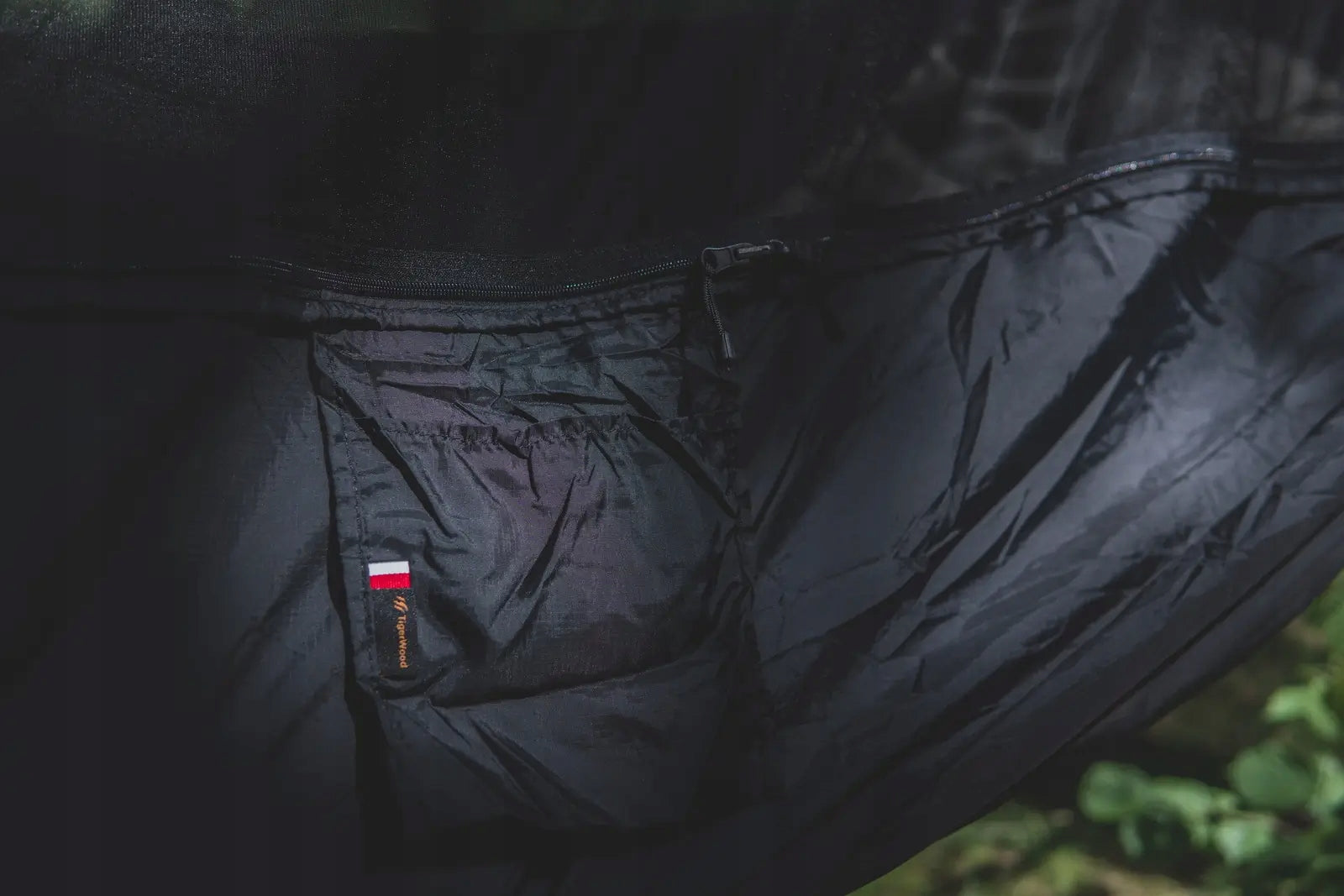 Hammock Lightweight TigerWood Dragonfly V2 Black with Mosquito Net Single Zip Kind hammock without rod
