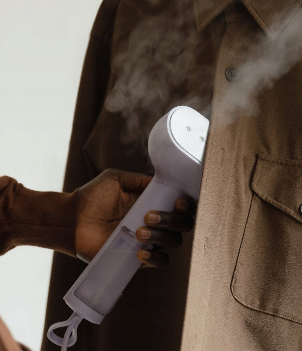 Hand steamer for clothes, steamer, steam iron Steamery CIRRUS X lilia Dominant color purple