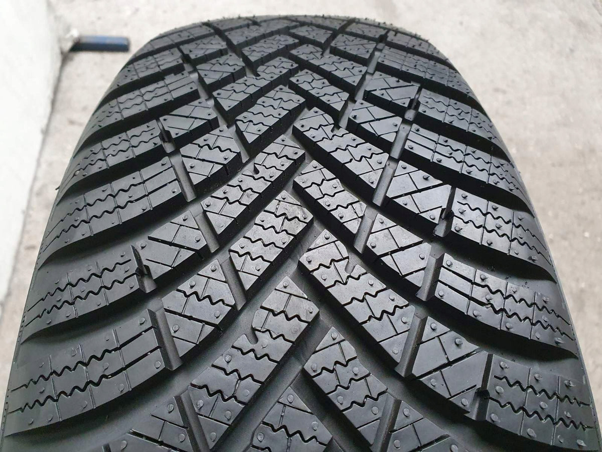 Hankook Winter I'cept RS3 215/50r17 New EAN (GTIN) 8808563535784
