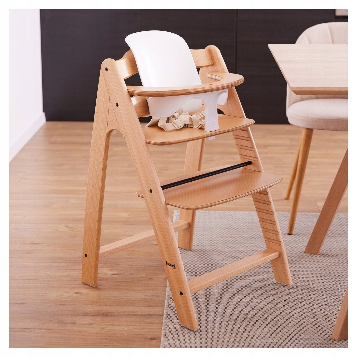 Hauck Sedátko 6-24m pro židličky Alpha+/Beta+, plast bílá Color white