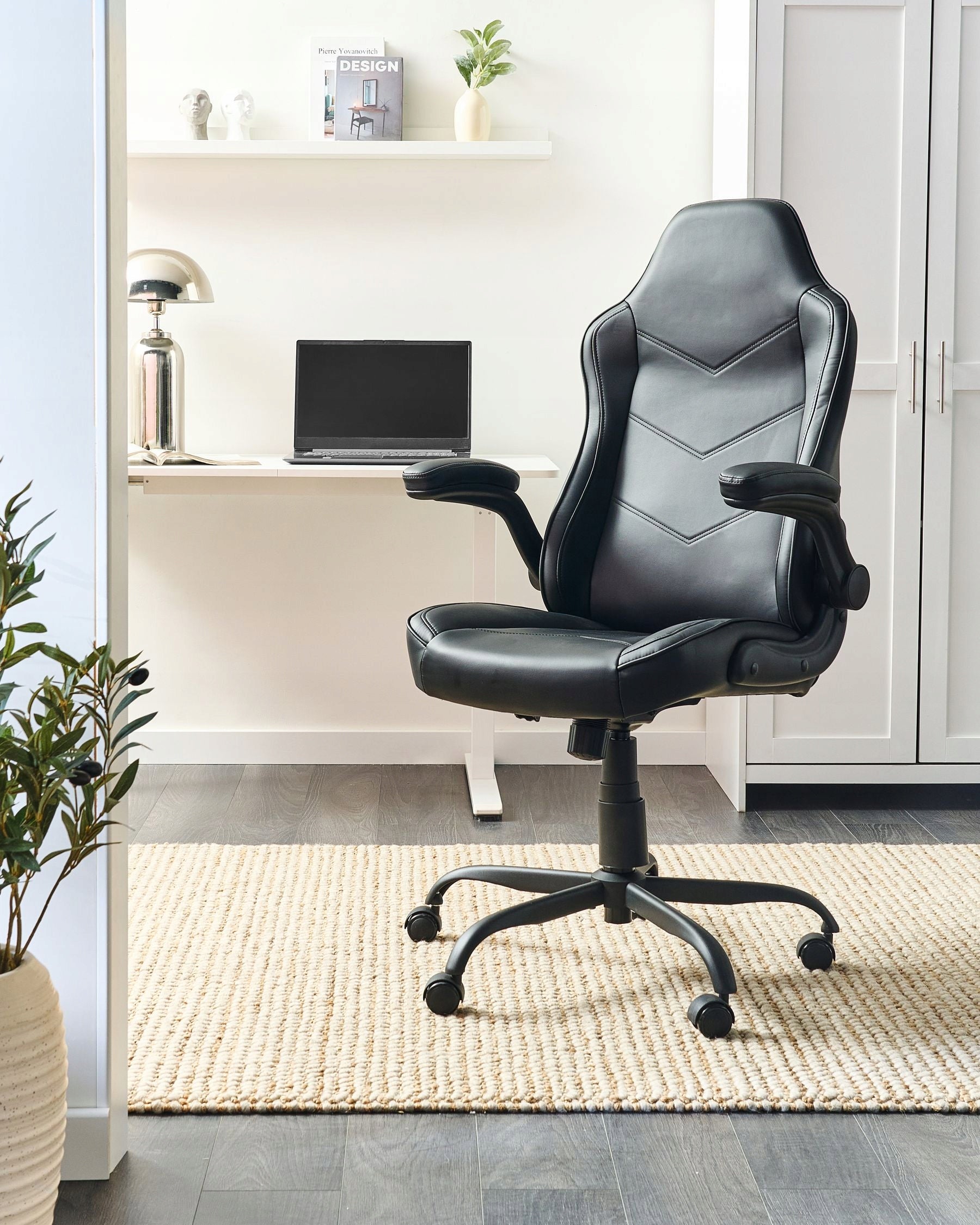 Height Adjustable Swivel Office Chair Black Packaging status original