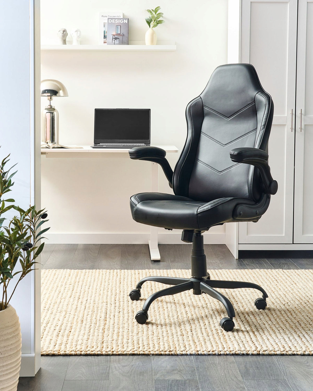 Height Adjustable Swivel Office Chair Black Packaging status original