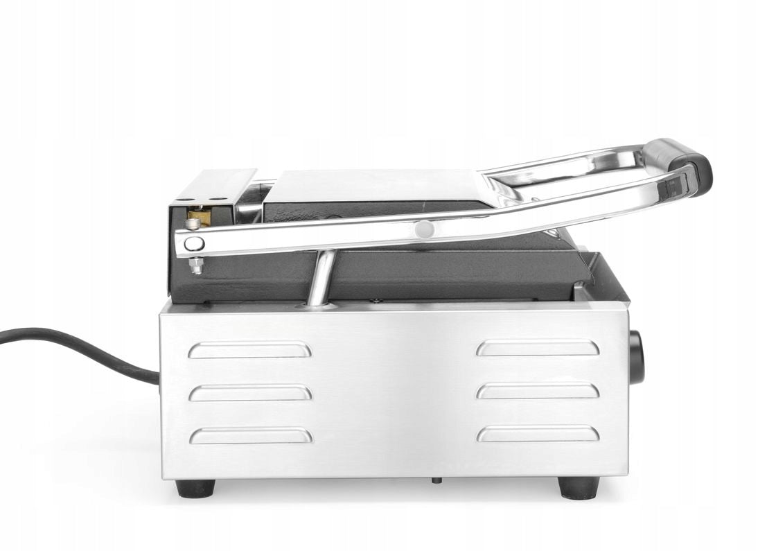 Hendi Single top and bottom grooved contact grill 1800 W Dominant color silver/gray