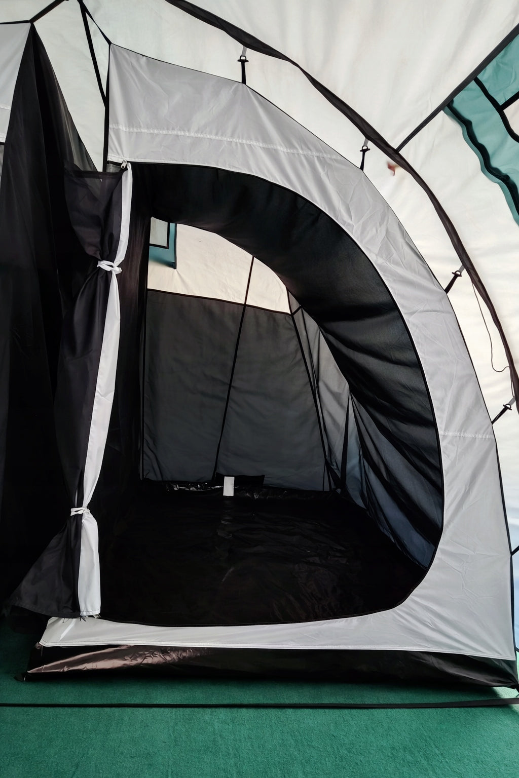 High Large Tent 16m² VERONA II XL 4 persons 5000mm Black cabins HIT SEASON Kind family