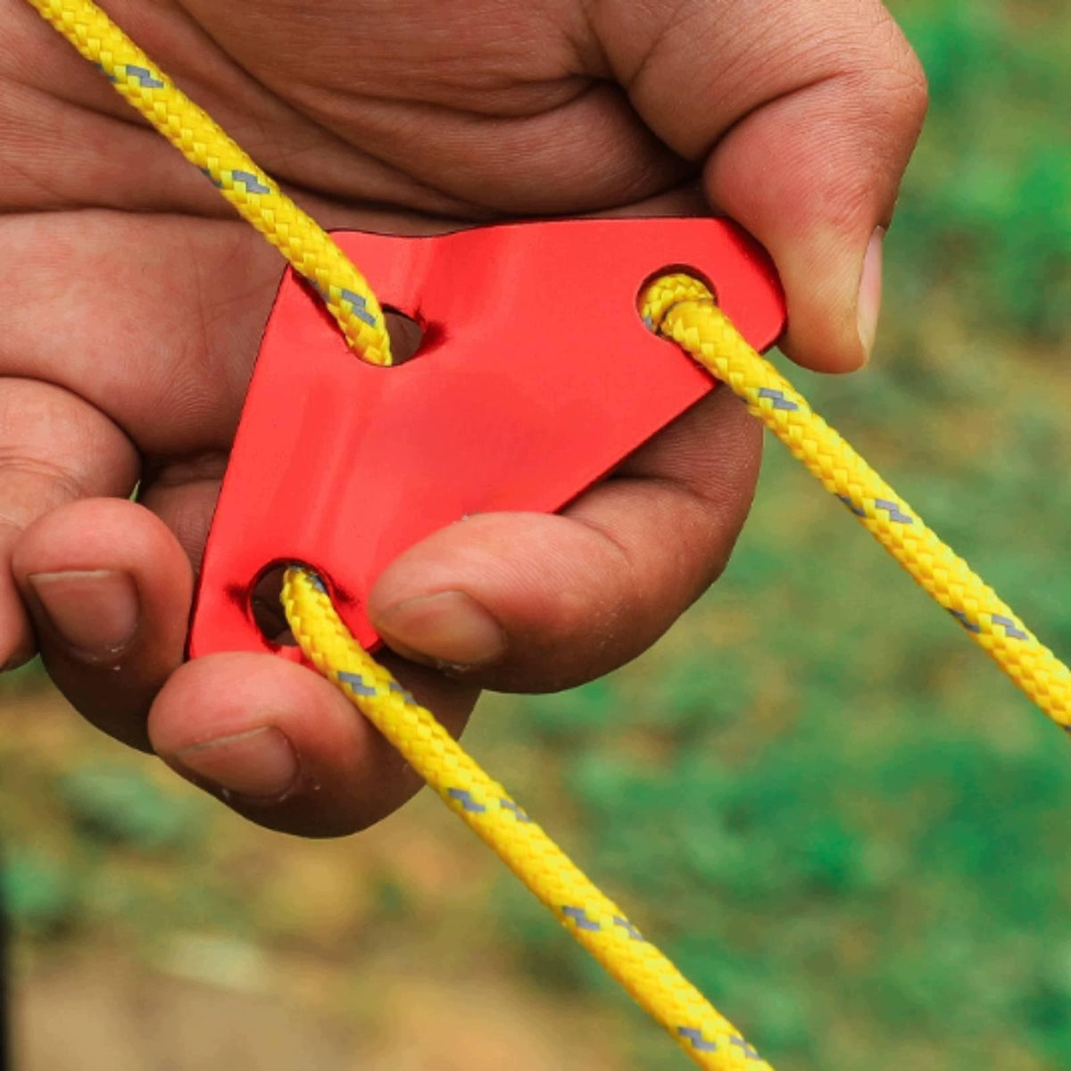 High Visibility Tent Guy Rope with Tensioner for Camping Yellow 4MM 5M 4PK Packaging status original