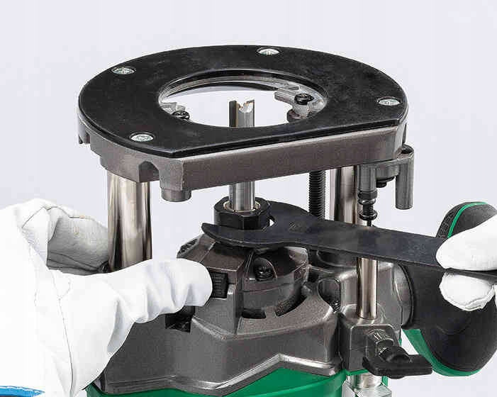 Hikoki M3612DA Milling Machine - 36V Wireless Power for Precision Product weight with unit packaging 6 kg