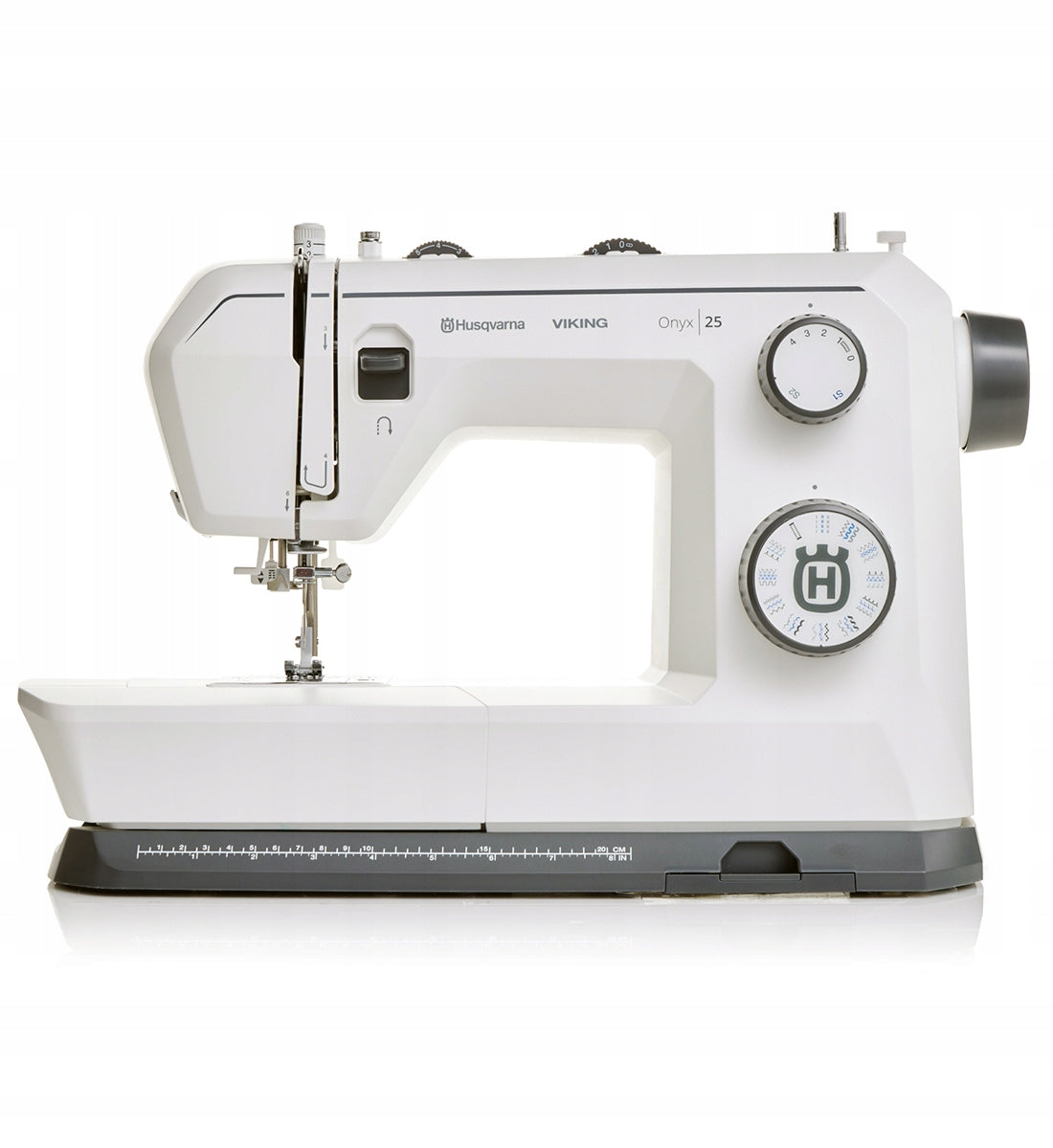 Home sewing machine mechanical strong Husqvarna Onyx 25 32 stitches