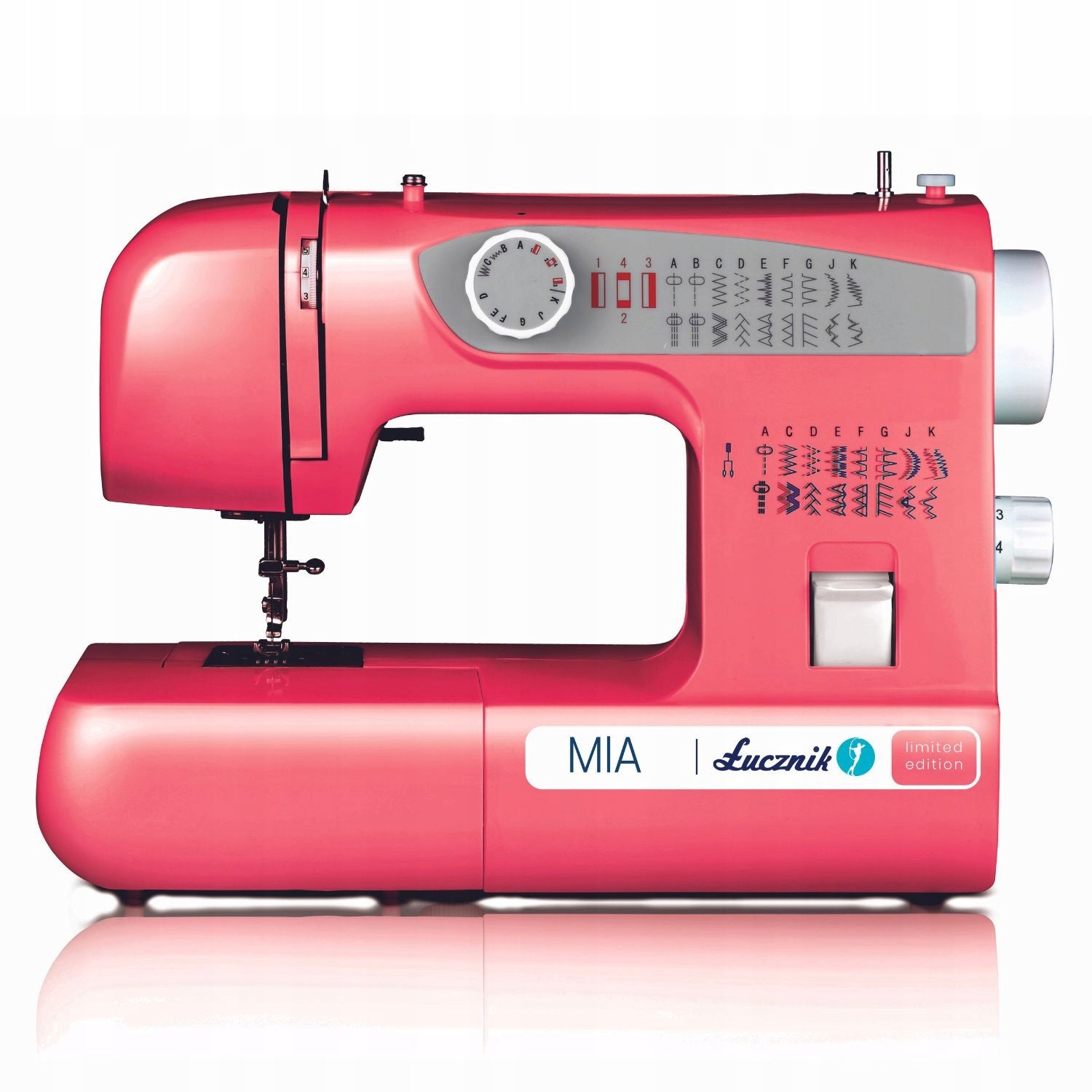 Home sewing machine mechanical strong Łucznik Mia 38 stitches overlock Packaging status original