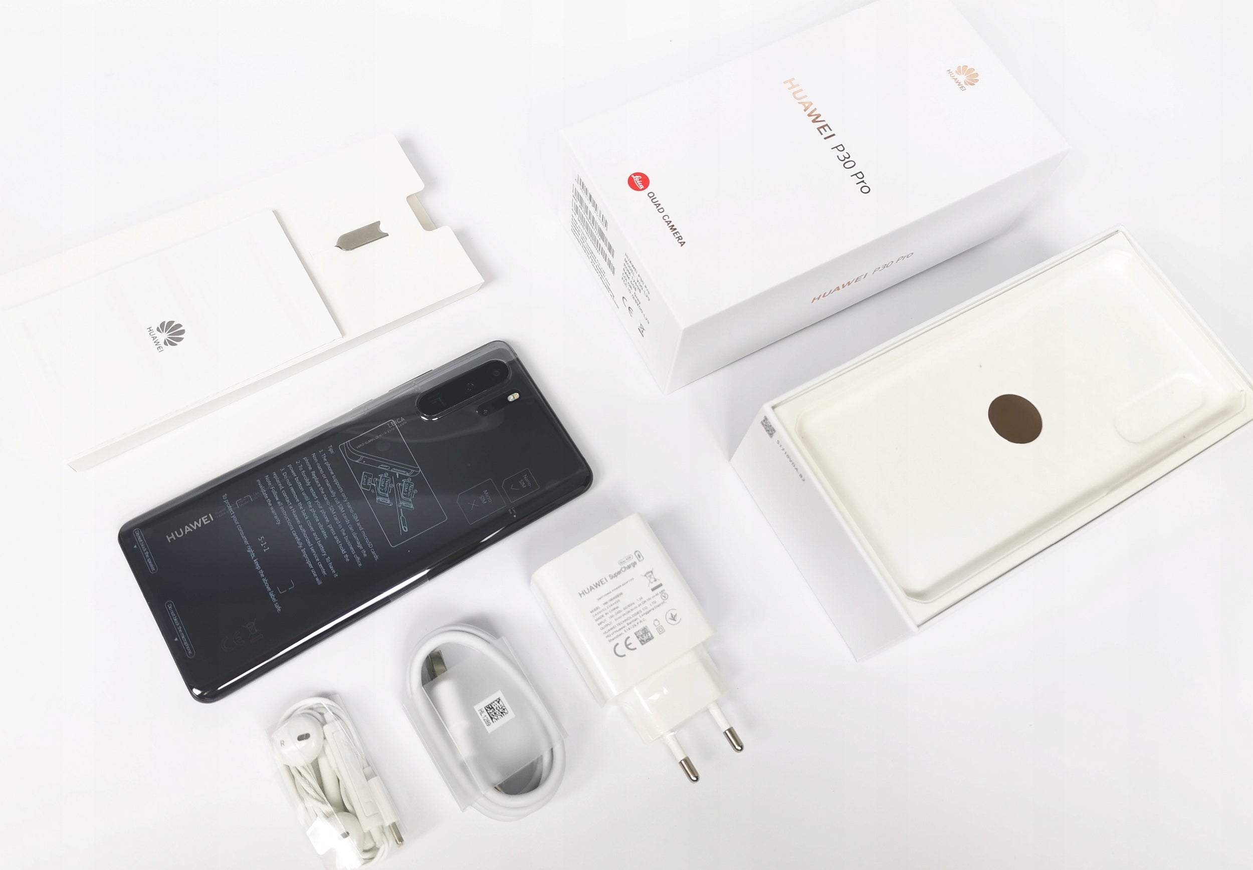 Huawei P30 Pro 8 GB / 128 GB 4G (LTE) smartphone, black Brand Huawei