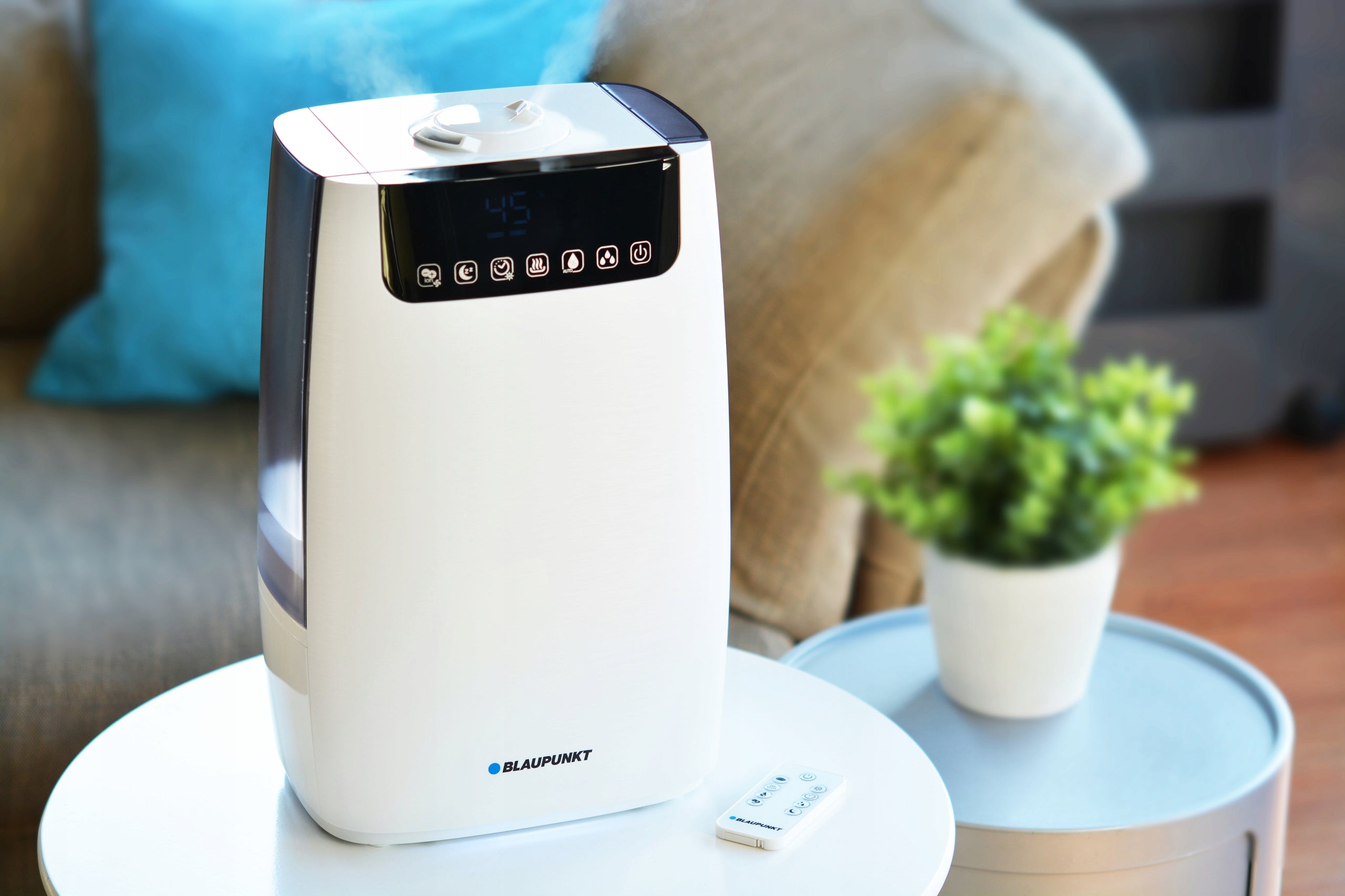Humidifier Blaupunkt AHS802 with HEPA UV purification function LED display Water tank capacity 5 l