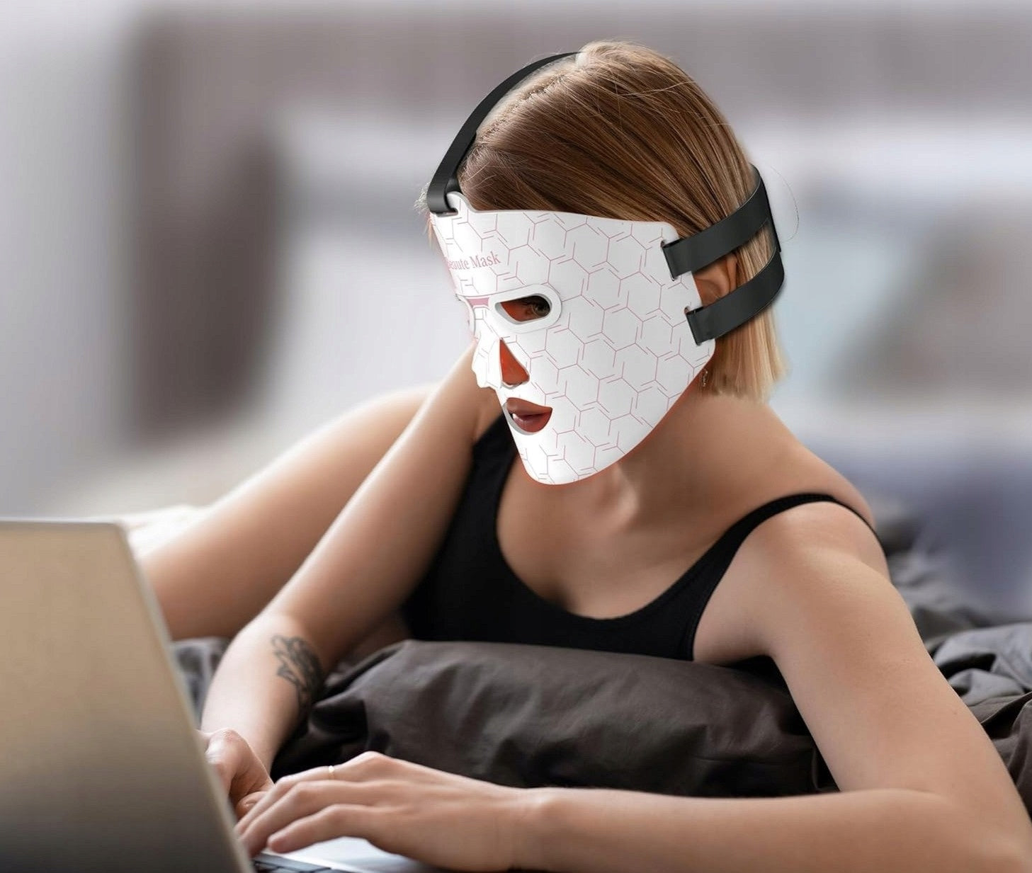 IBORRIA LED Masks for Light Therapy 2500mAh Silicone Batteries included yes
