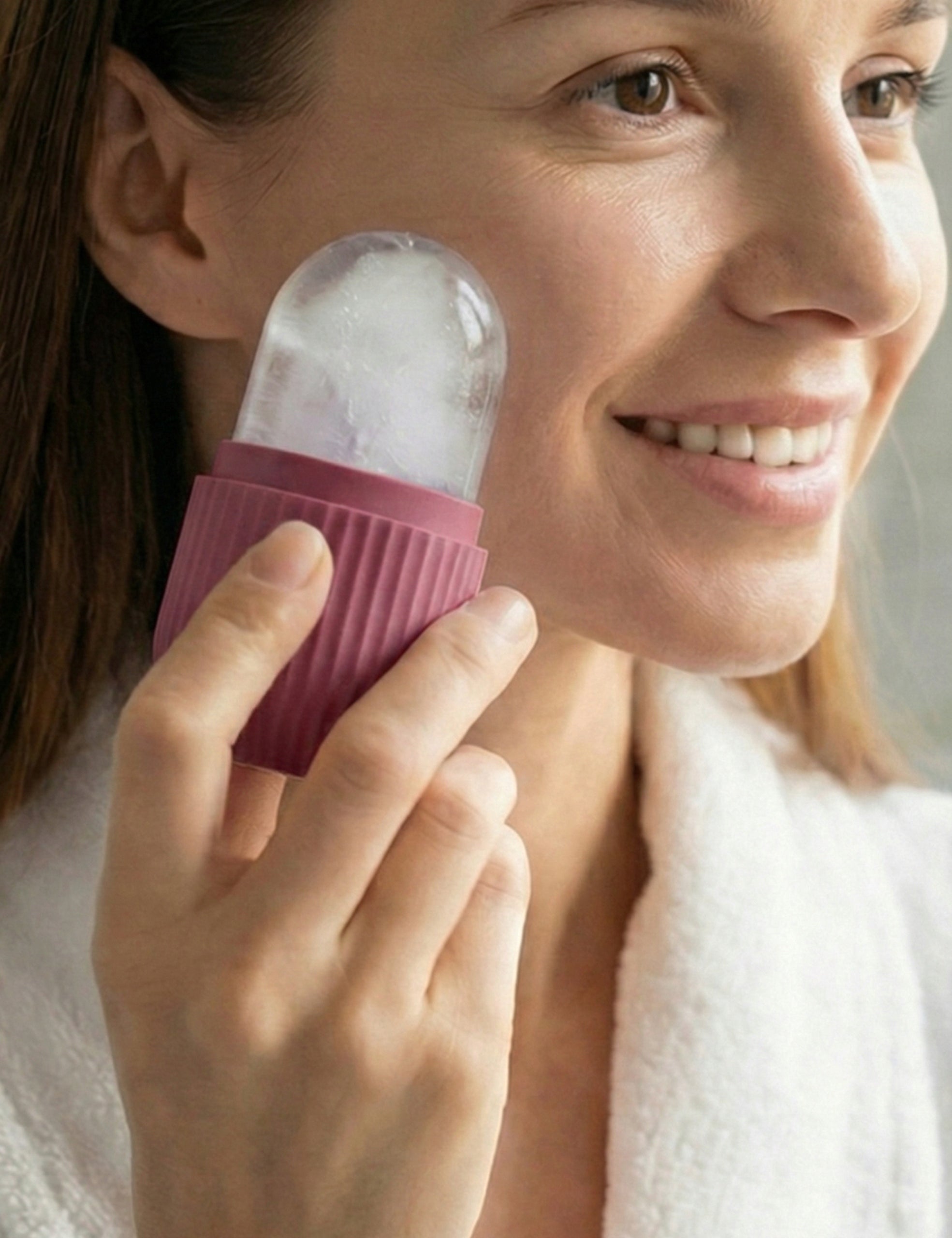 ICE CUBE ICE MASSAGER FOR FACE AND NECK ICE MASSAGE COOLING PINK Medical device no