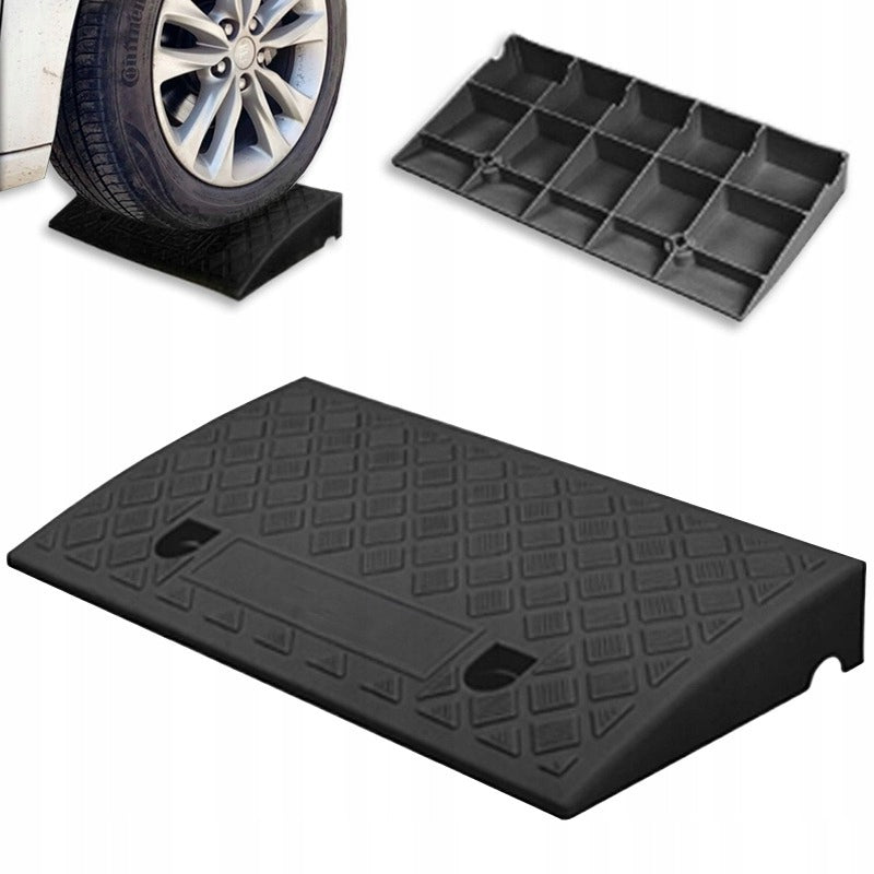 INRUN 5 CM CURB DRIVEWAY TO THE CAR CURB ENTRANCE RAMP