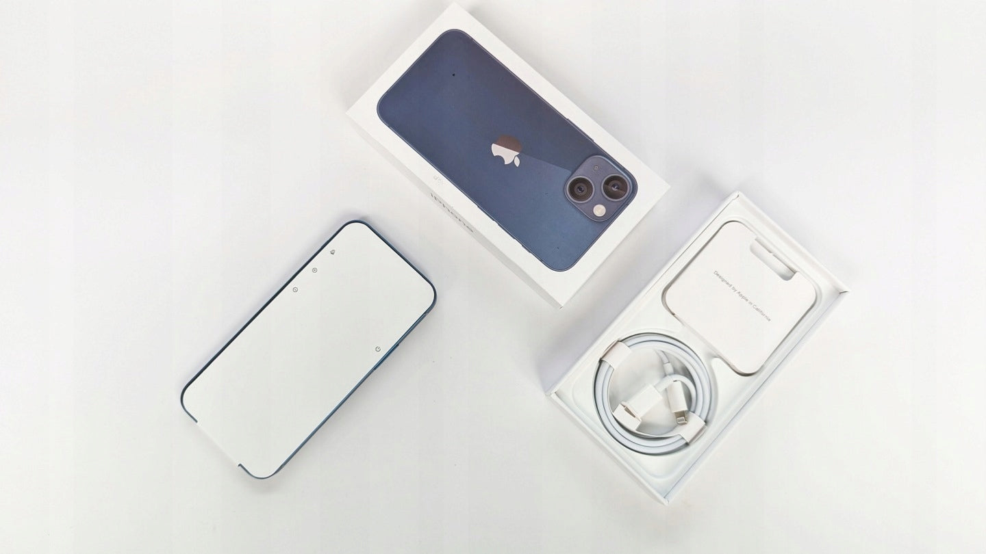 IPHONE 13 MINI 4GB 128GB full set Charger included no