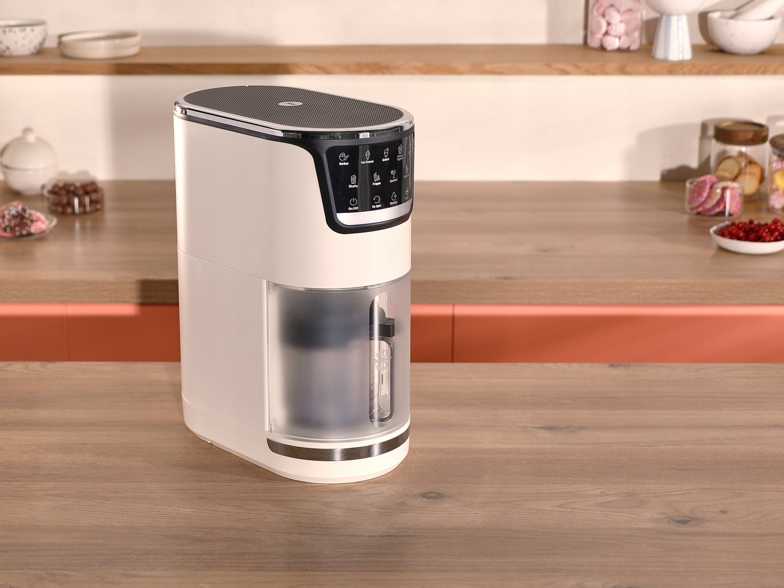 Ice cream making machine TEFAL Dolci IG602AE0 10 programs 1,4 l 600 W Dominant color beige