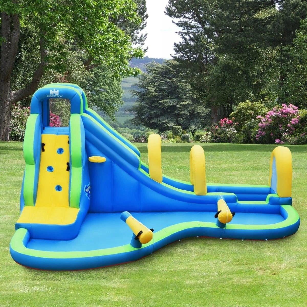 Inflatable slide with swimming pool and water cannons 477,5 x 366 x 242,5 cm Included basketball hoop climbing wall slide other