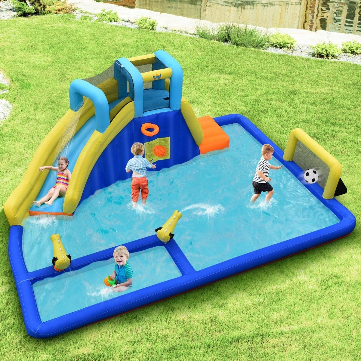 Inflatable square toys with water cannons and slide EAN (GTIN) 736542322040
