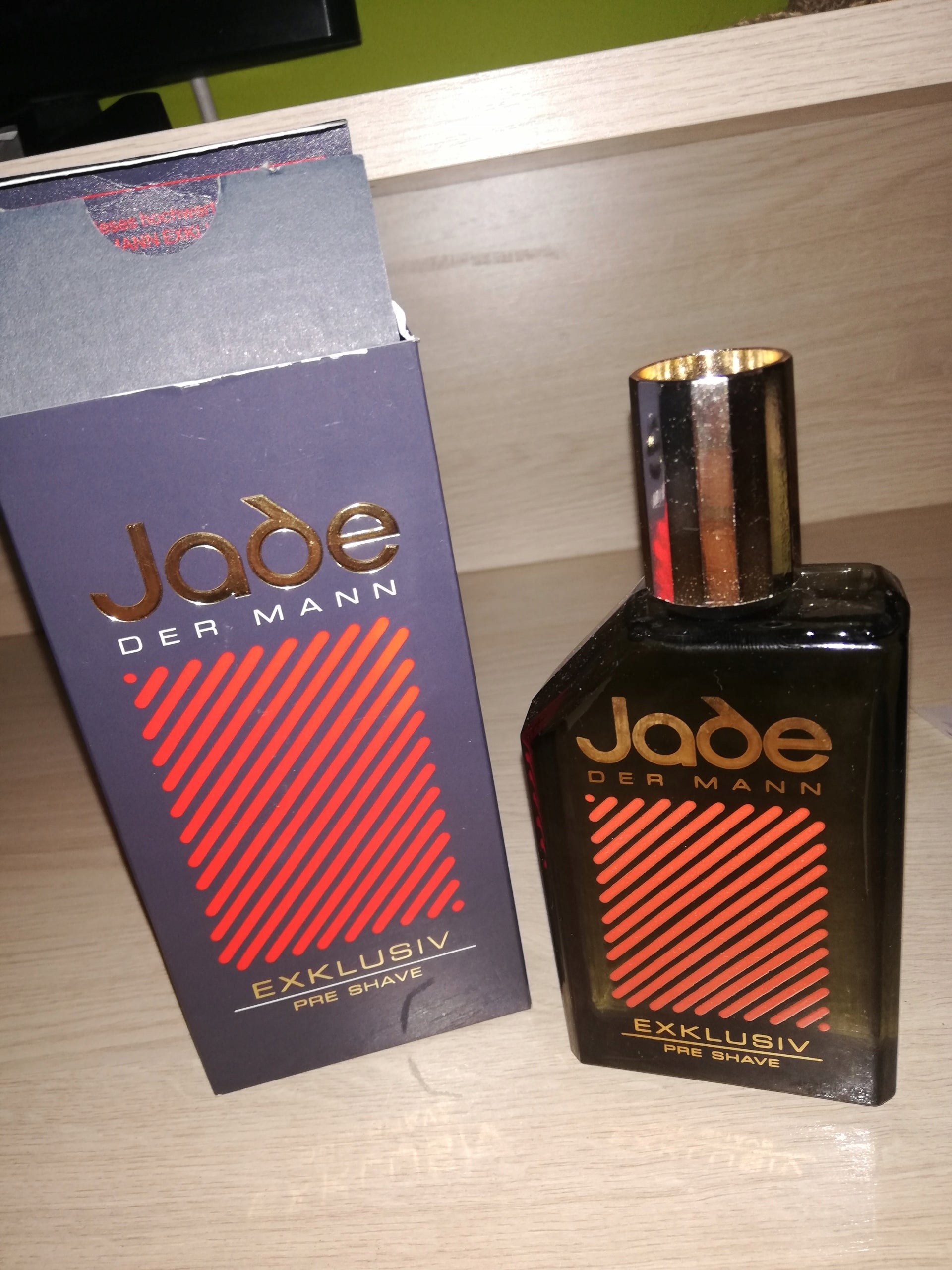 JADE FEATURE FOR MEN-Men s Line BALSAM AFTER100ml. Packaging status original