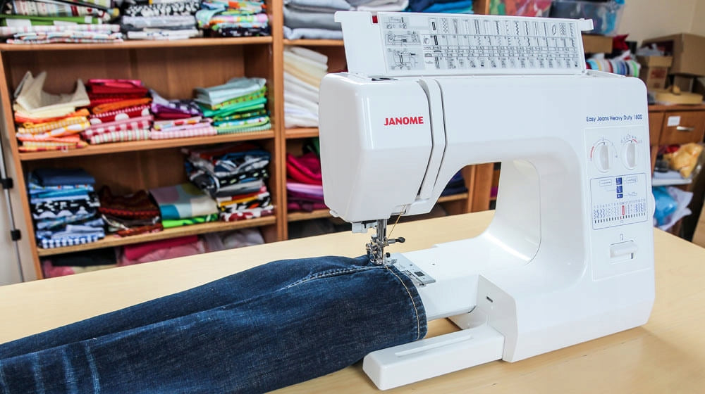 JANOME EASY JEANS HD1800 reinforced mechanical sewing machine Dominant color white