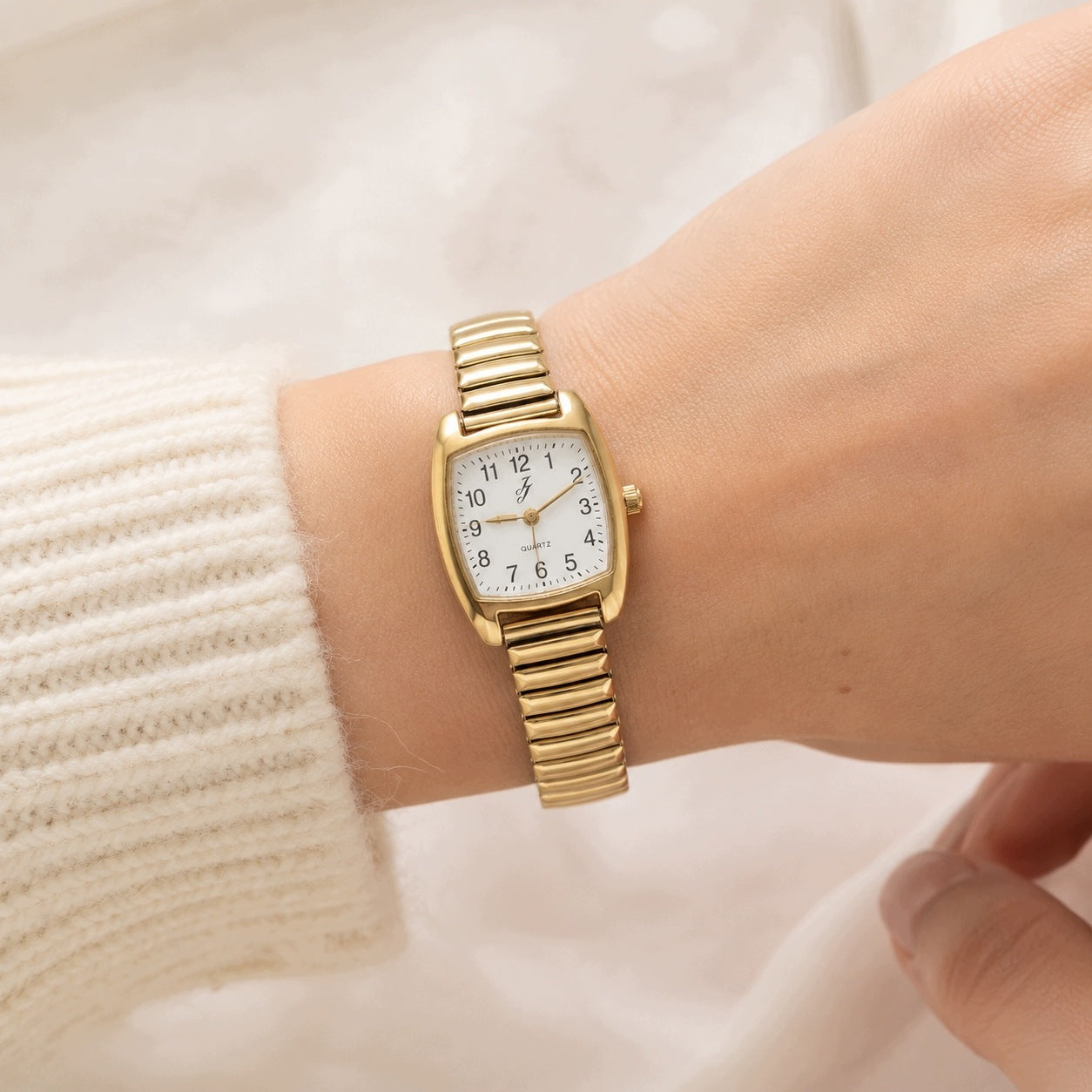 JJ Zoty Flexible Watch Lightweight Elegant Small Matching White Dial Packaging status original
