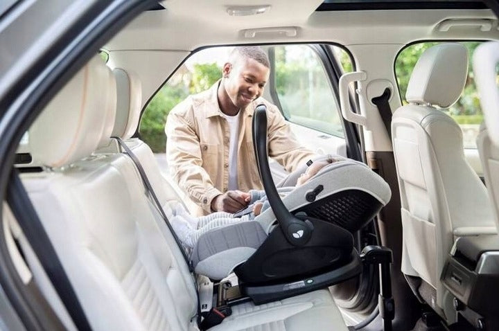 JOIE i-Level Eclipse 0-13 reclining position swivel base 360° Encore Brand Joie