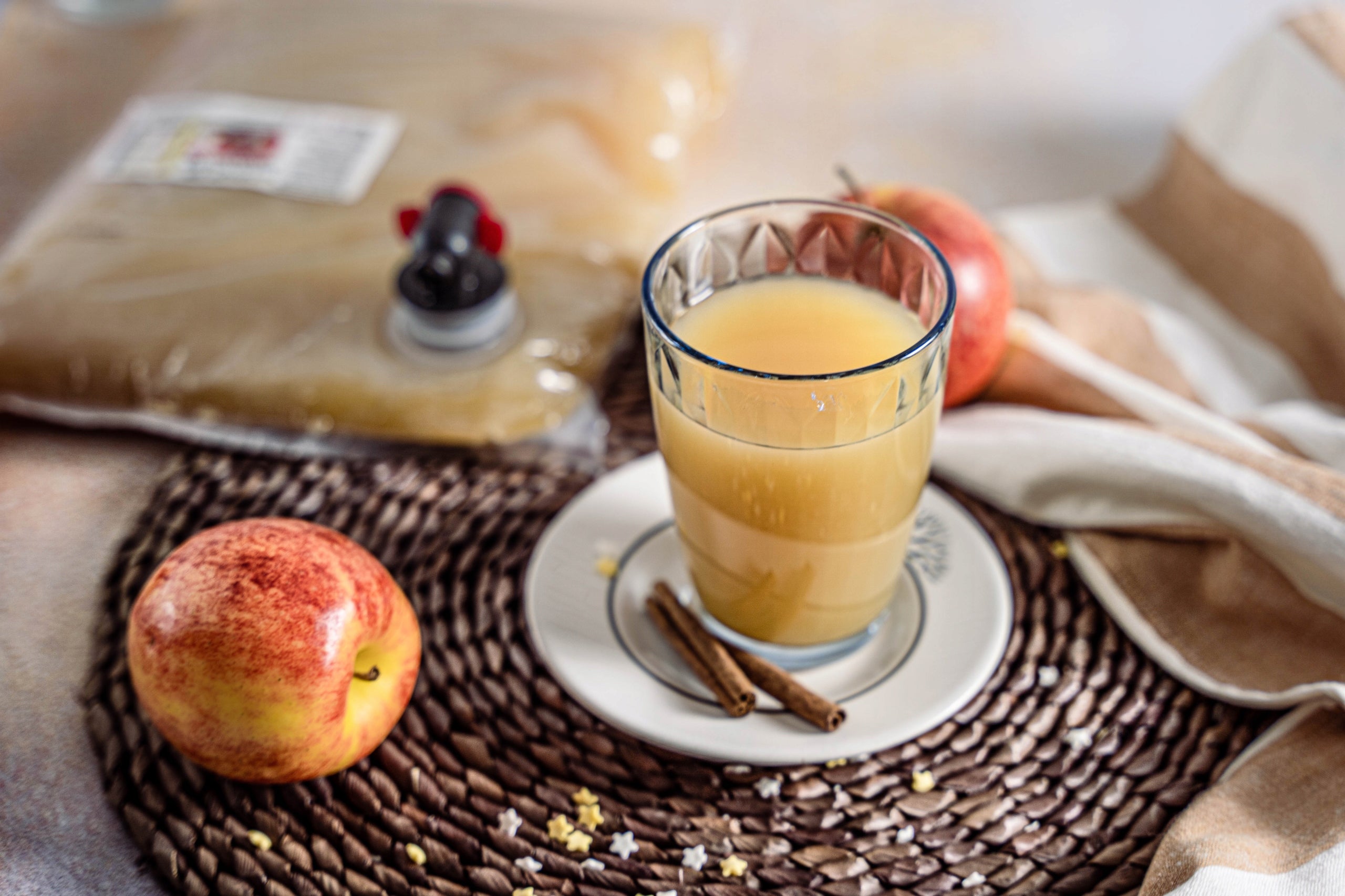 JUICE APPLE CINNAMON NATURAL PRESSED 3 FOR CHILDREN EAN (GTIN) 5903900082228