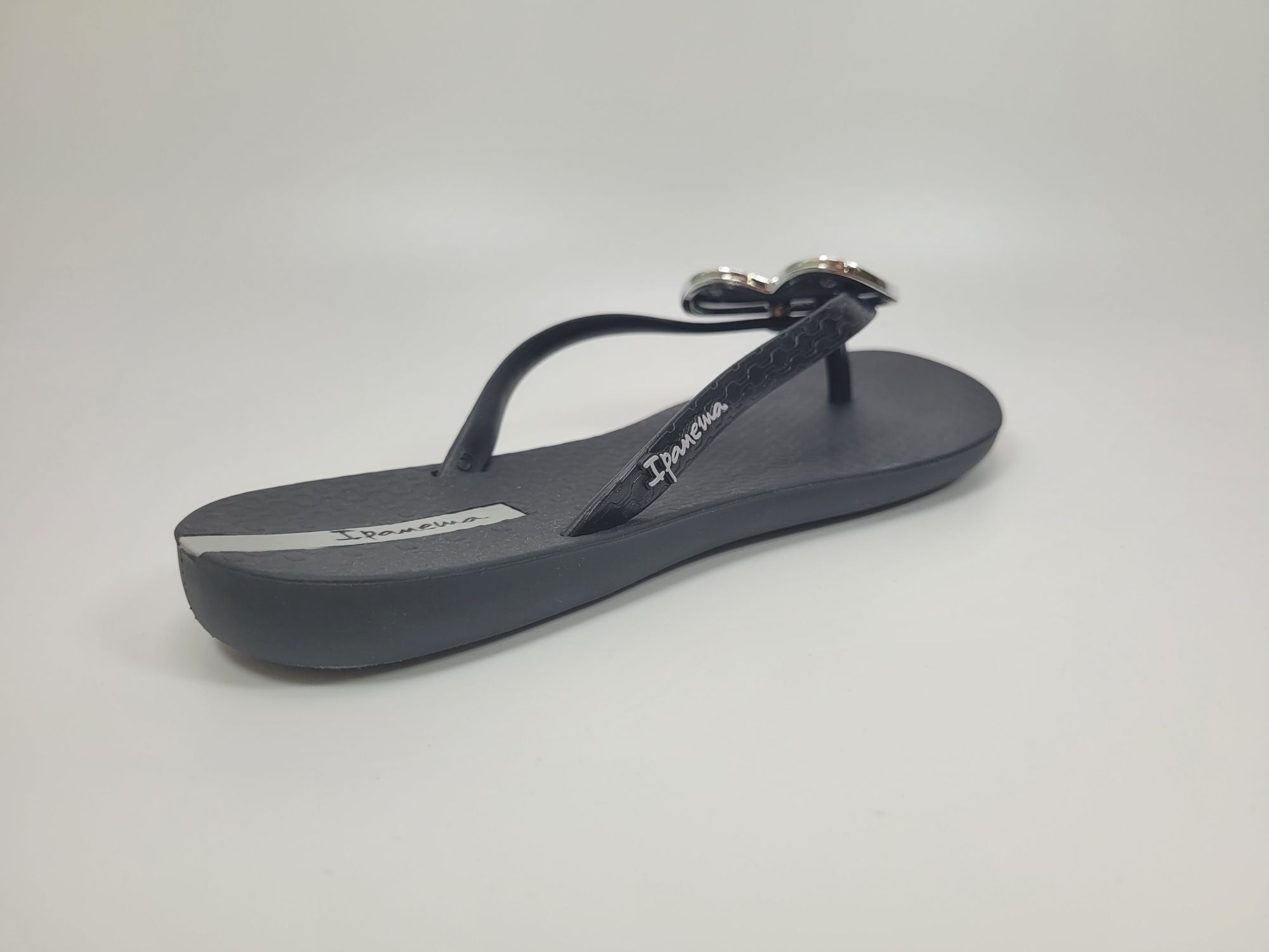 Šlepetės moterims Ipanema 82120 20728, juodos