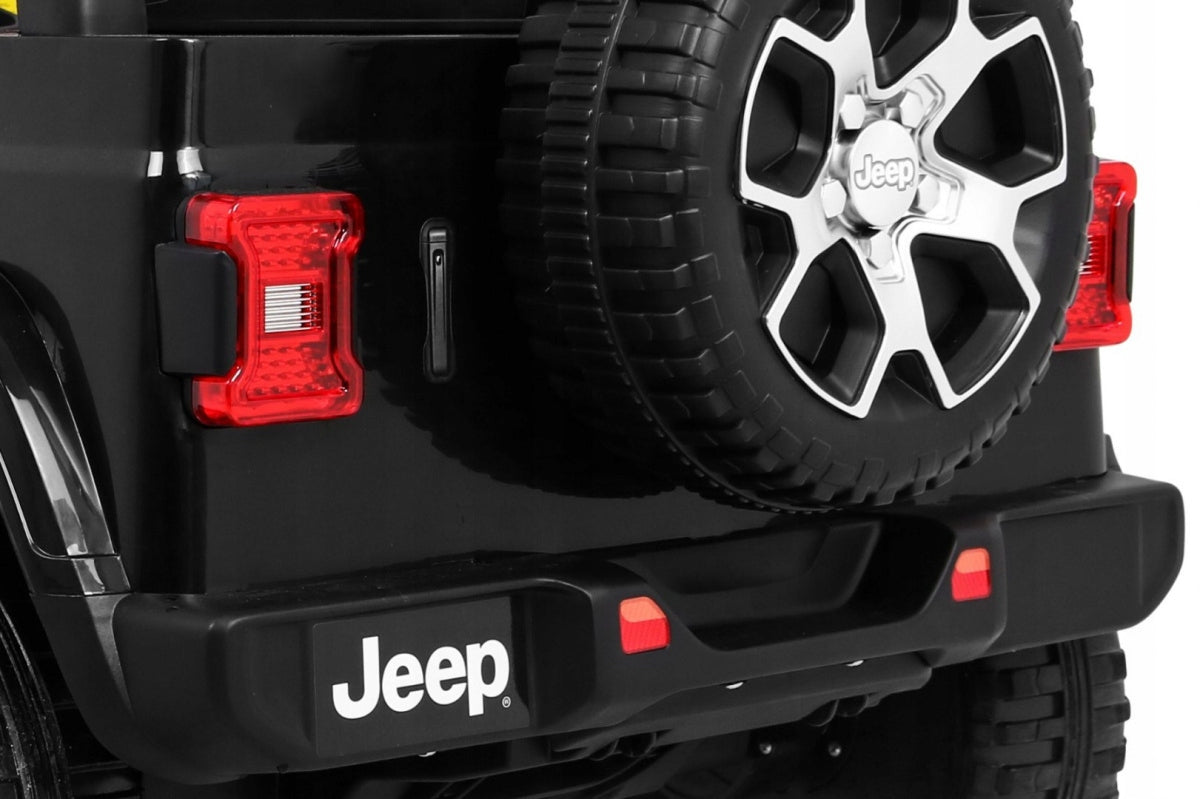 Jeep Wrangler Rubicon Rechargeable Battery Pack for Kids Black Pilot Radio MP3 LED Kid's age 3＋ years