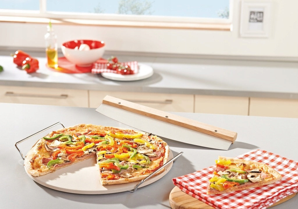 Leifheit Pizzastein mit Messer, 33 cm 