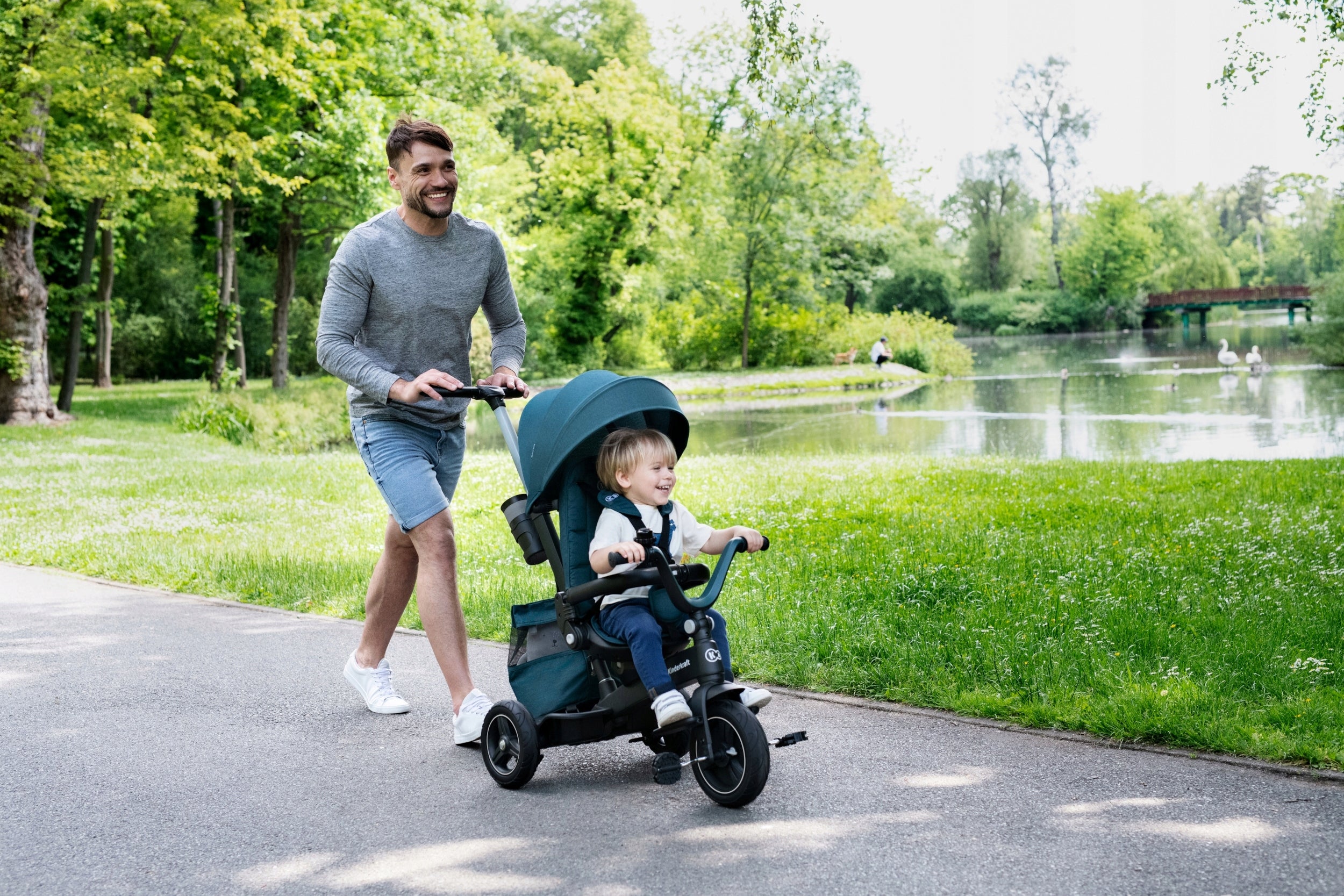 Dreirad Kinderkraft EasyTwist, schwarz 
