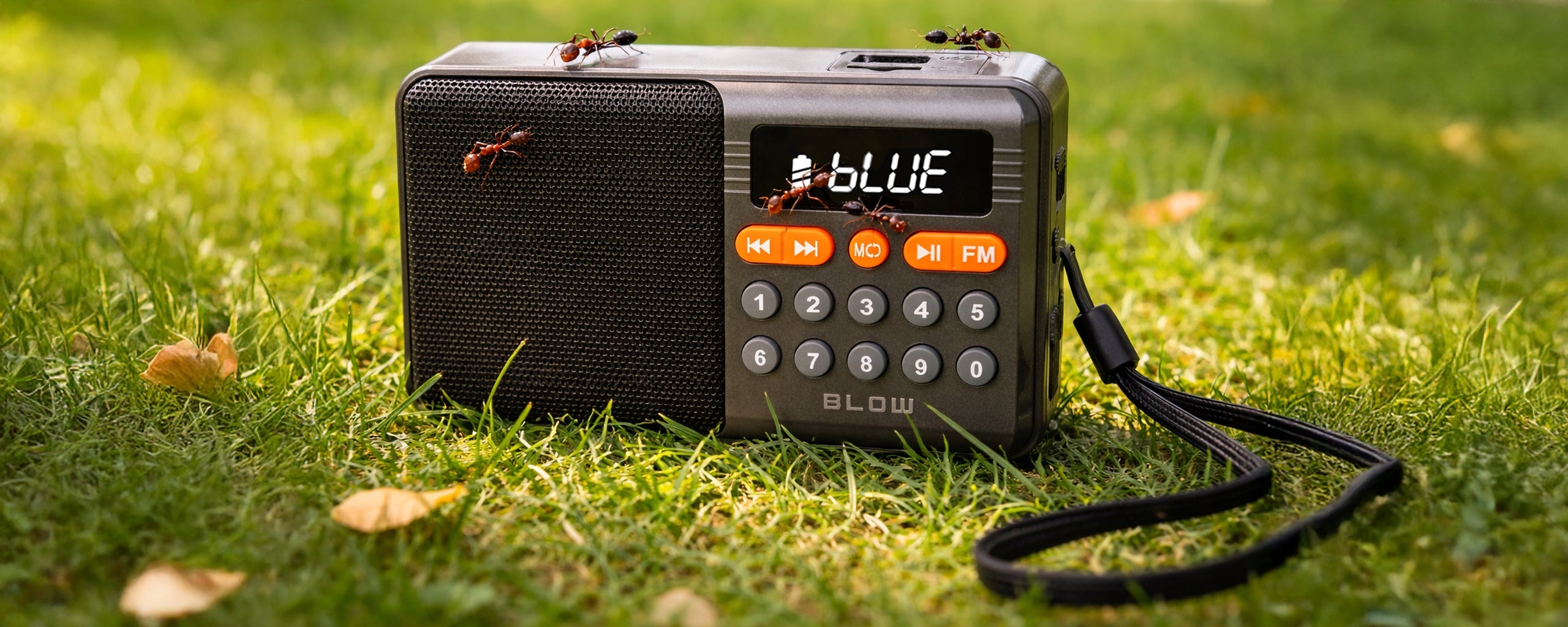 KITCHEN RADIO MINI PORTABLE FM BLUETOOTH CONSTRUCTION USB RECHARGEABLE SPEAKER Packaging status original