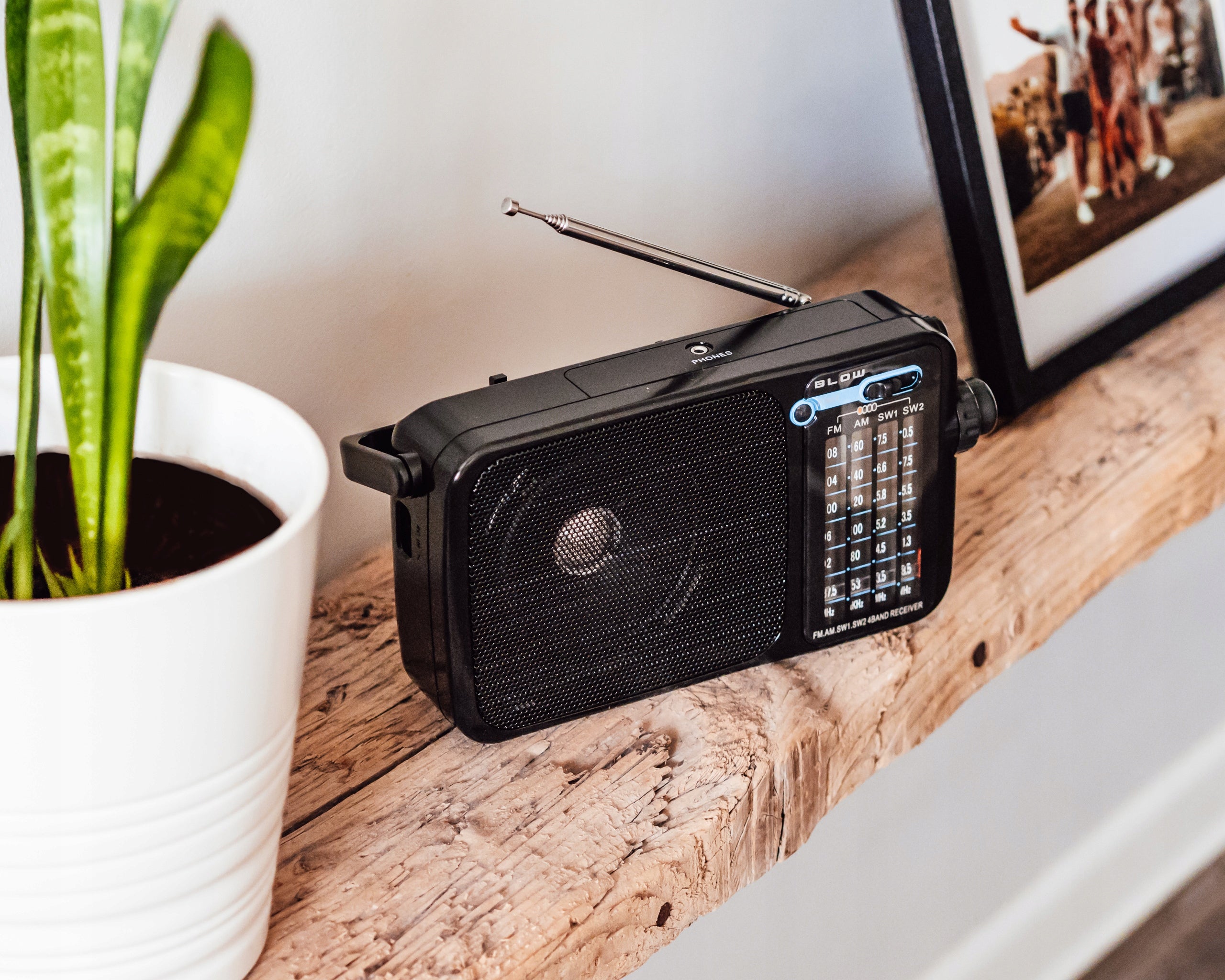 KITCHEN RADIO PORTABLE AM FM SW BATTERY OPERATED R20 MINI JACK ANTENNA Packaging status original