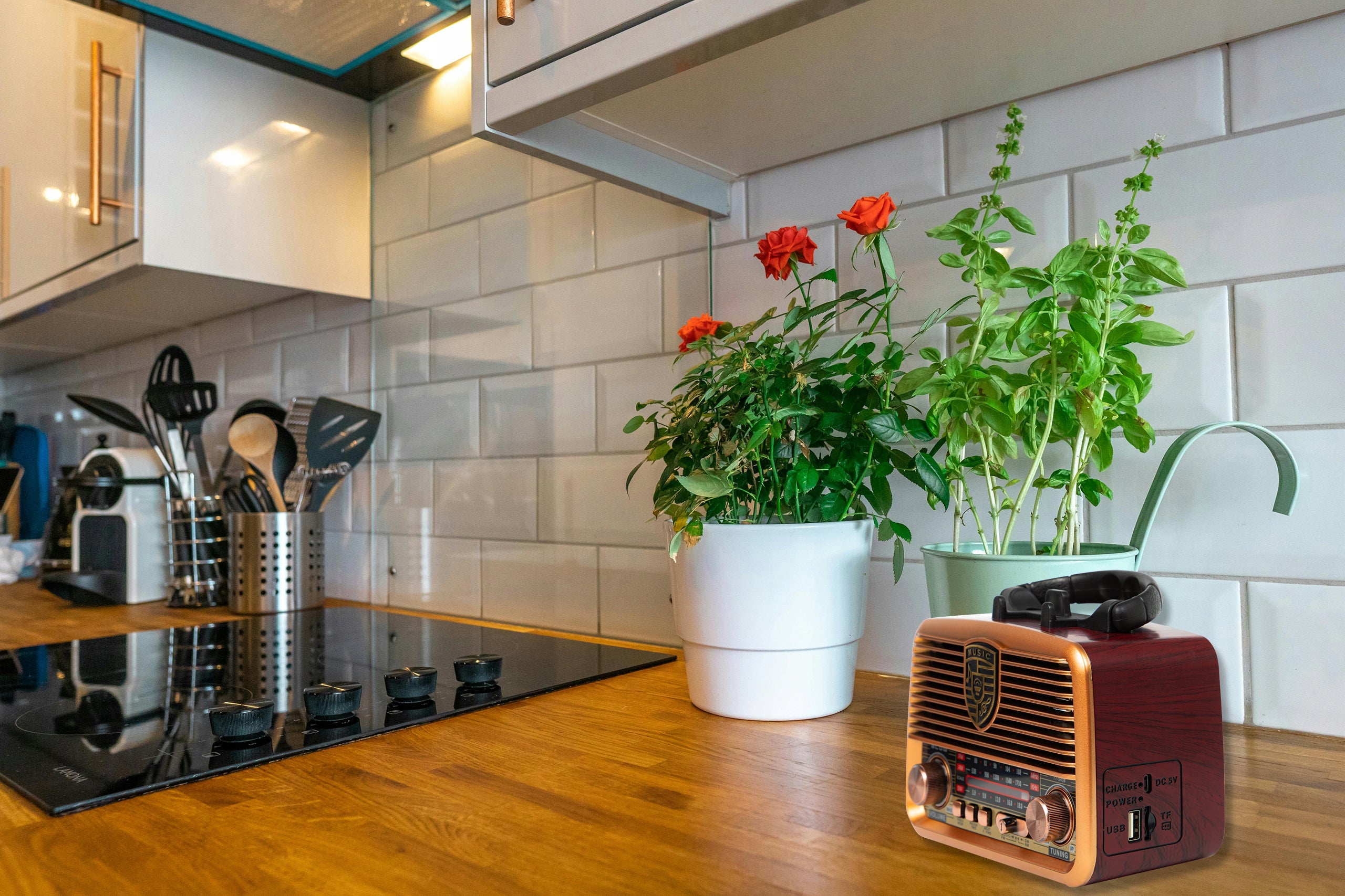 KITCHEN RADIO PORTABLE RETRO BATTERY SOLAR BLUETOOTH ANTENNA HOLDER Manufacturer code 77-540#
