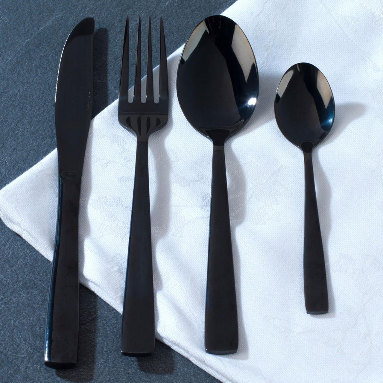 Stalo įrankių rinkinys Salter Black 16 vnt