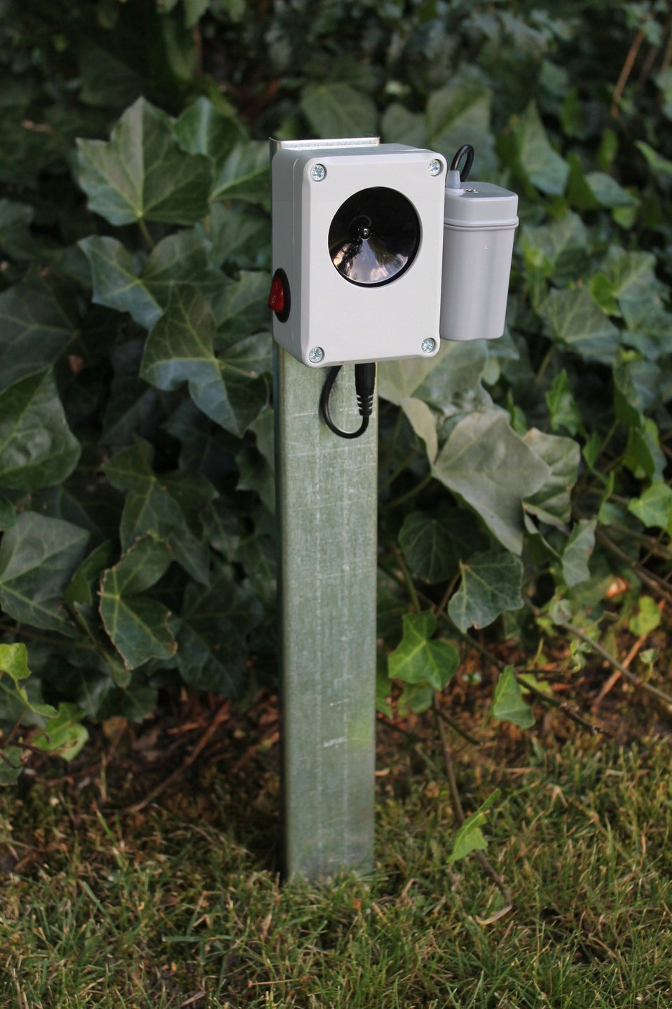 KUN MOUSE REPELLER RAT ULTRASONIC WATERPROOF 1500M² BATTERY OPERATED Brand Zielona Łapka