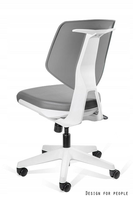 Kaden Low Medical Specialty Swivel Chair Kind rotary