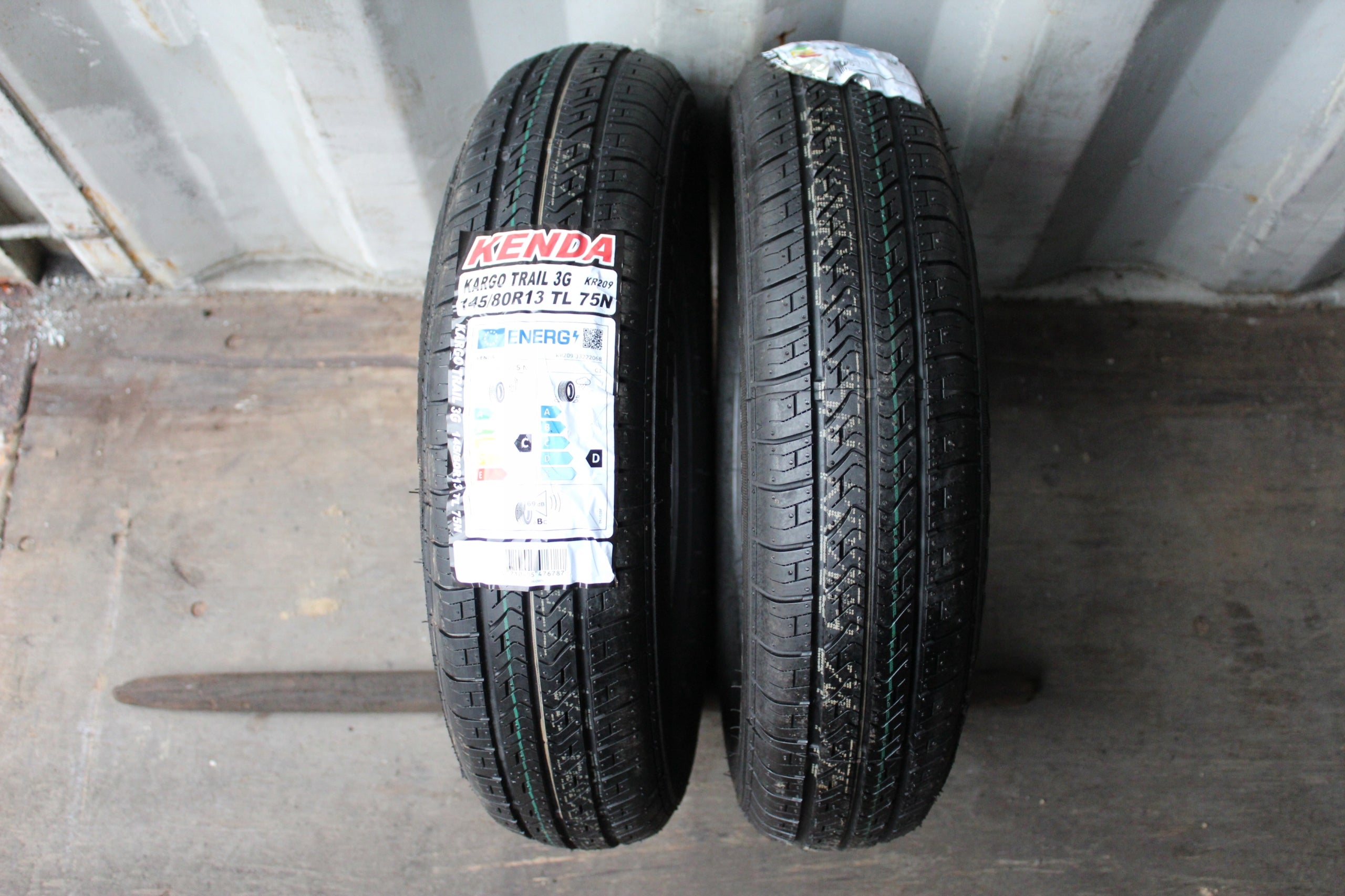 Kenda 145/80R13 KR209 KARGOTRAIL 3G 78N RF SUMMER DELIVERY TYRE Number of tires offered 1 pc.