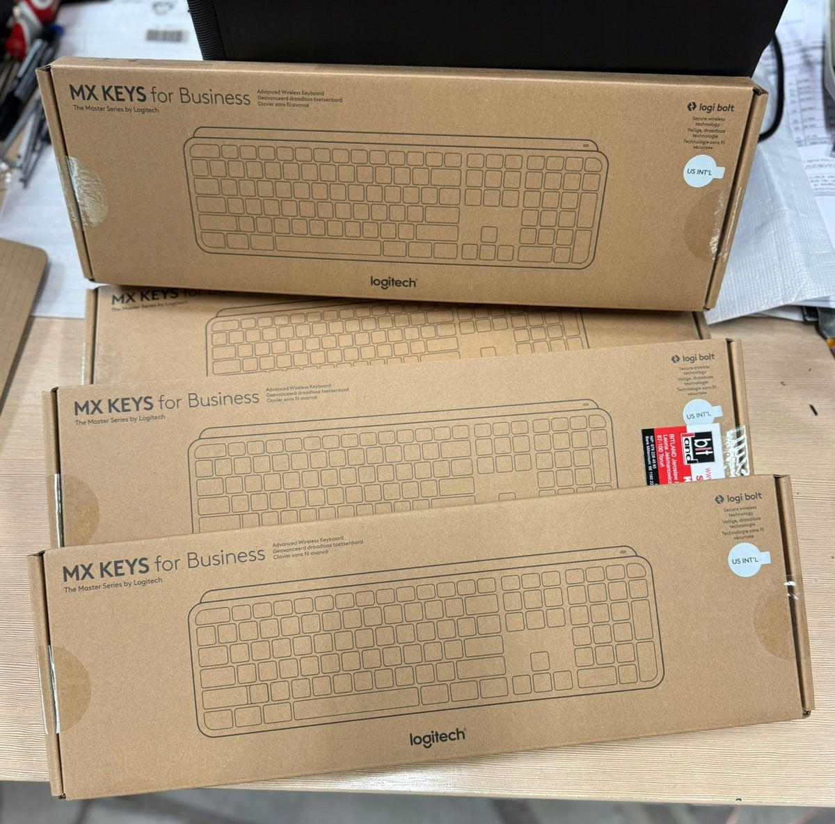 Keyboard Logitech MX KEYS wireless backlit 920-009415 Bluetooth Packaging status original