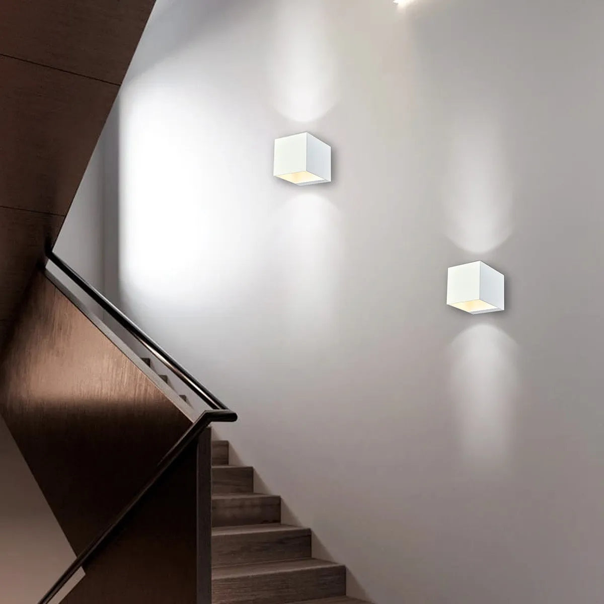 Light Prestige sieninis šviestuvas Alaska White