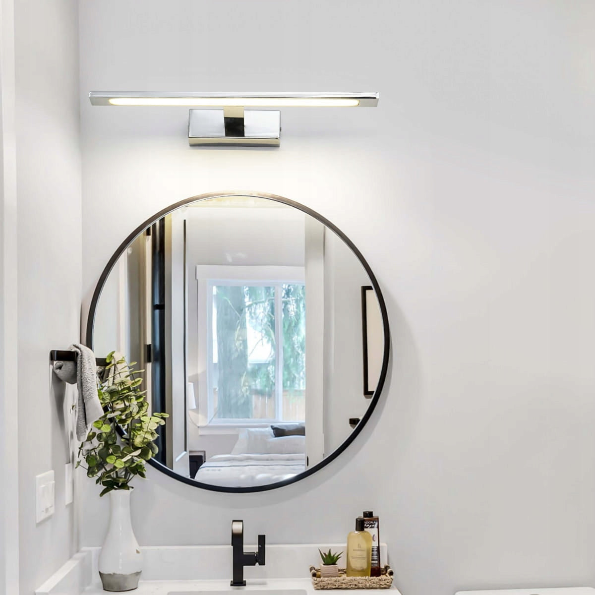 Light Prestige Isla vidutinio chromo sieninis šviestuvas su IP44 3000K