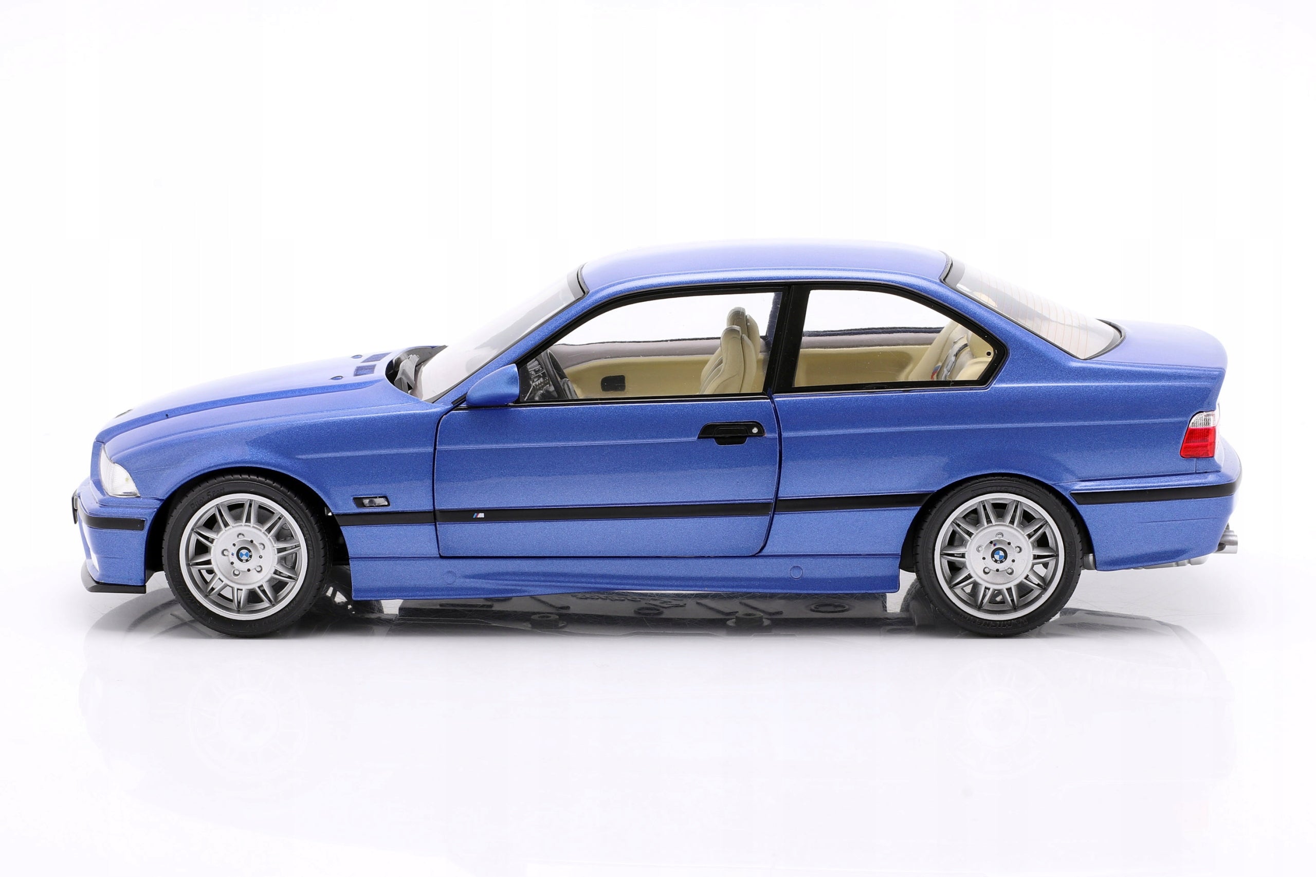 Automodell BMW E36 M3 Coupé 1990, 1:18 
