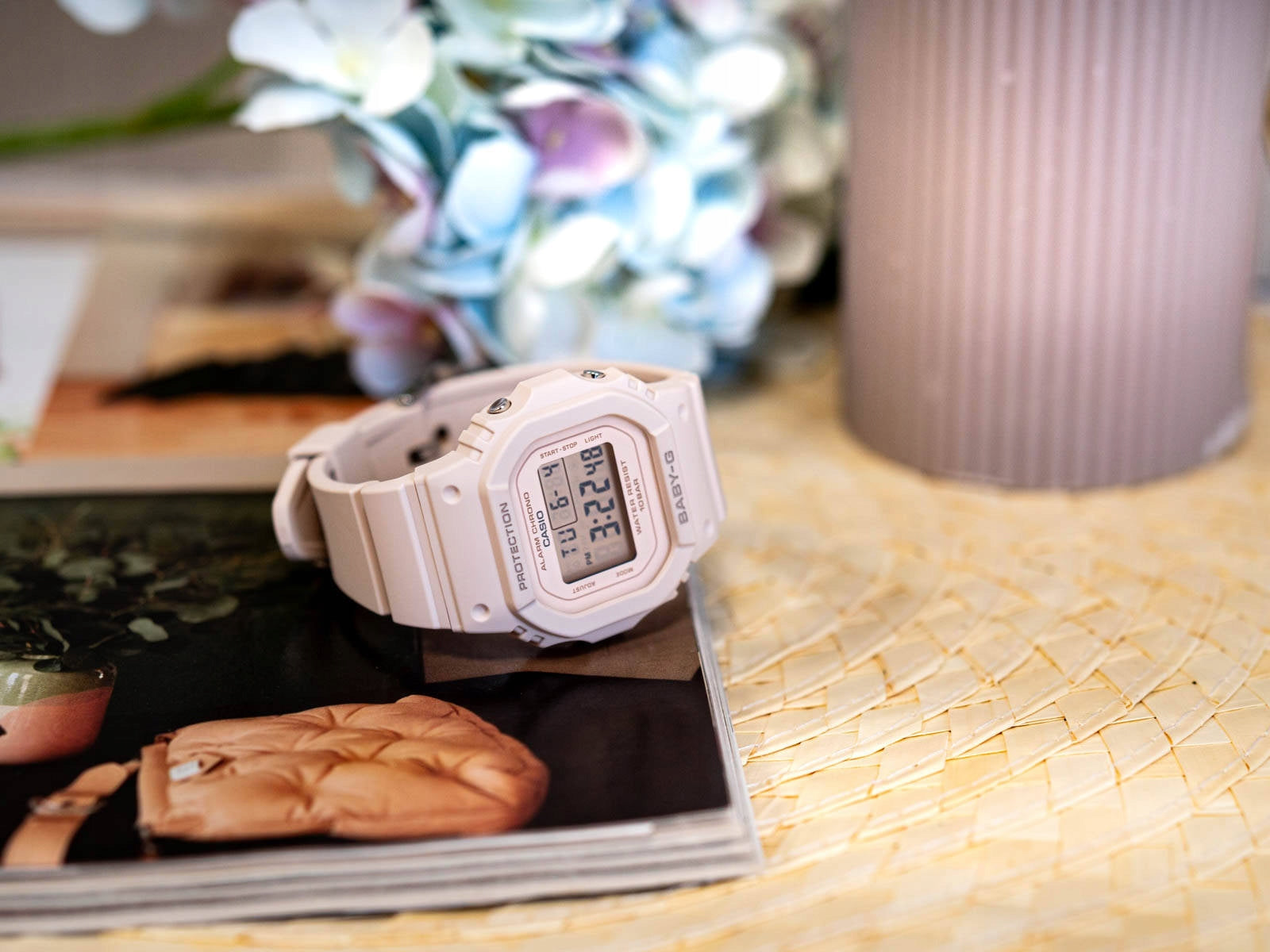 LADIES WATCH CASIO BGD-565U-4ER BABY-G PINK 100M ALARM DATE STOPWATCH Brand CASIO
