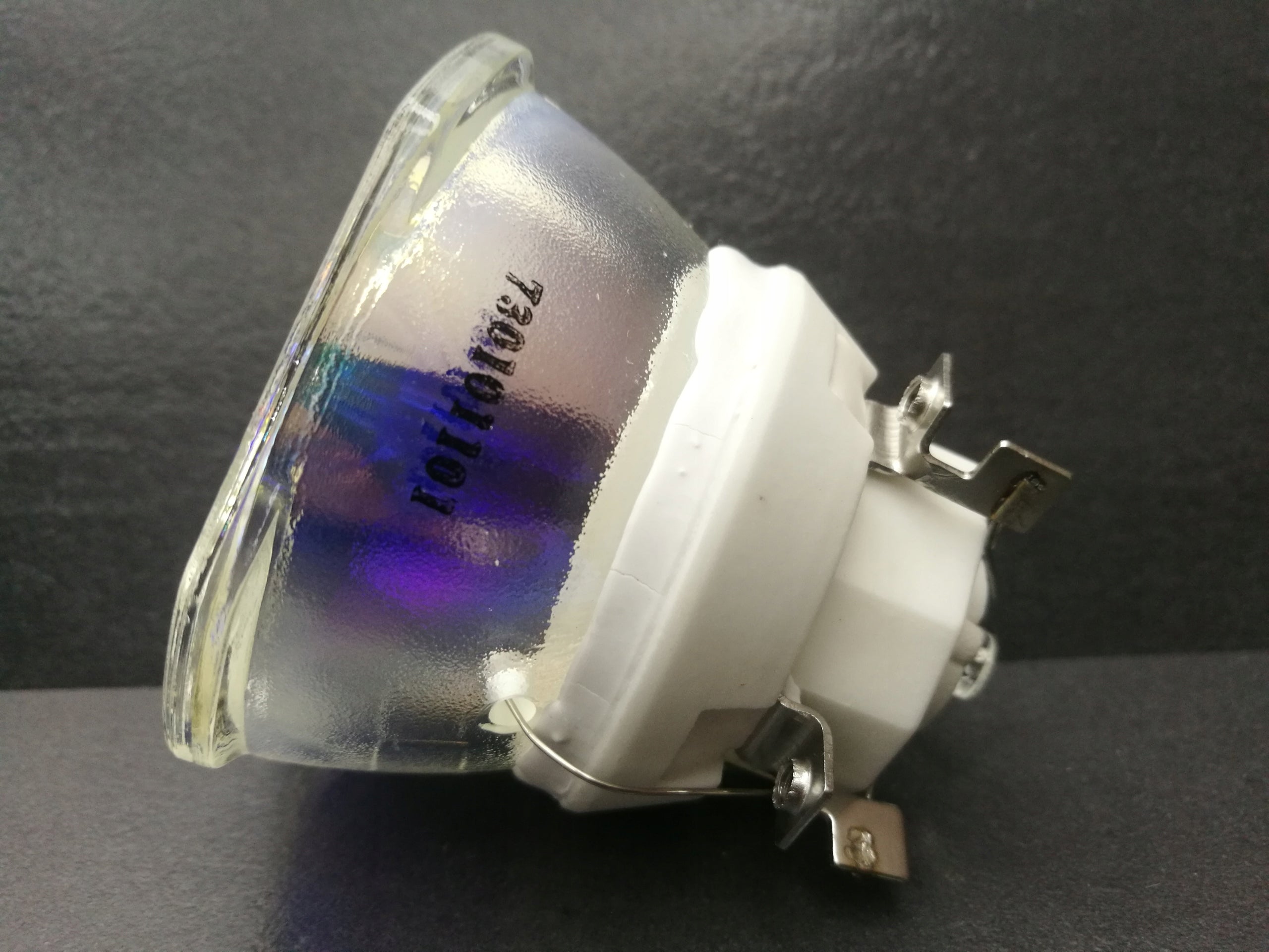 LAMP ELPLP75 V13H010L75 EB-1940W EB-1945W EB-1960C2 EB-1955 EB-C750X EAN (GTIN) 0761580337428