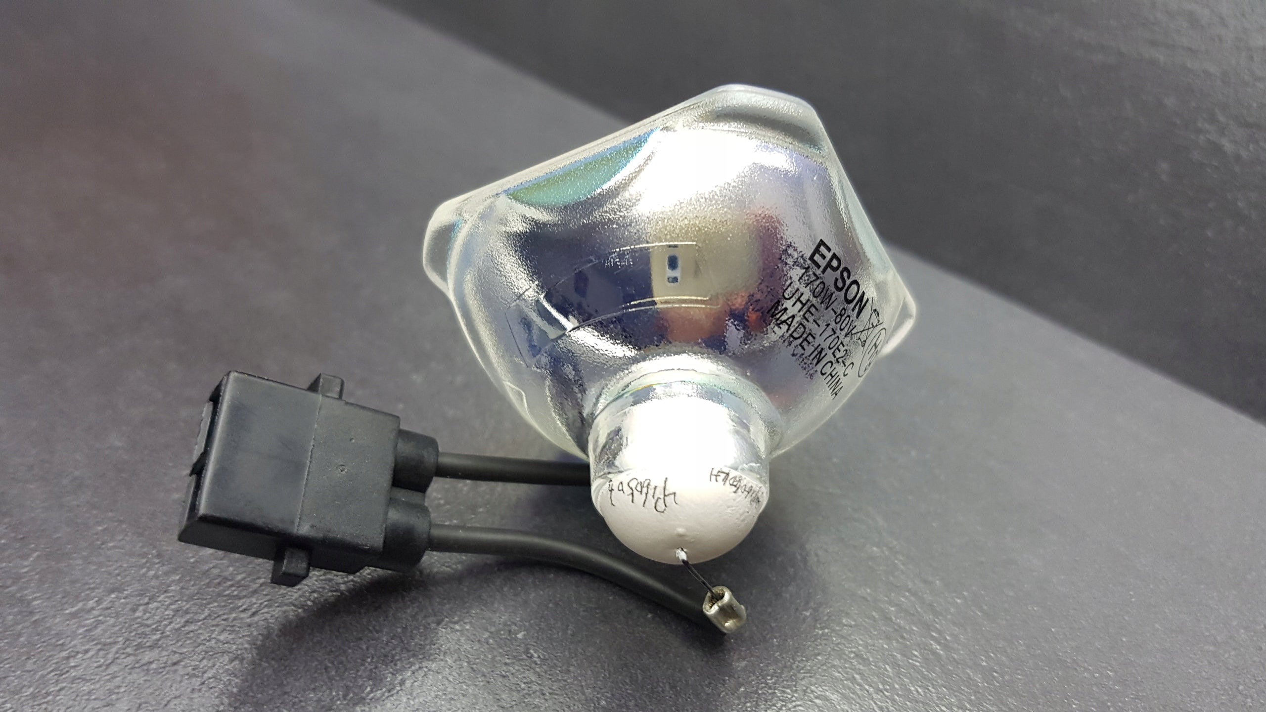 LAMP EPSON EMP-S4 EMP-S42 Powerlite S4 V13H010L36 ELPLP36 Brand Epson