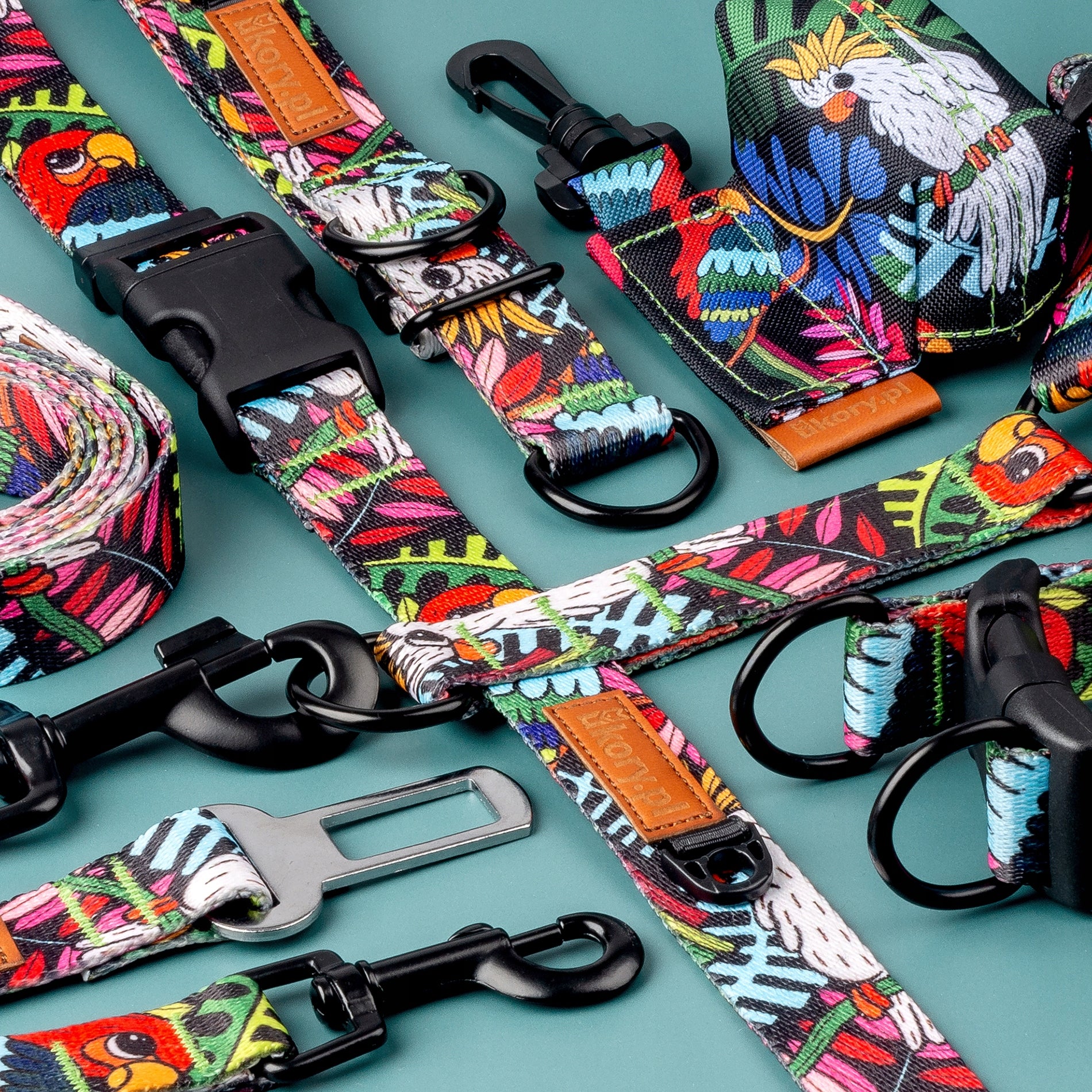 LANYARD WITH ADJUSTABLE LENGTH 300 cm LARGE DOG Ukory PARROTS pattern Maximum leash length 3 m