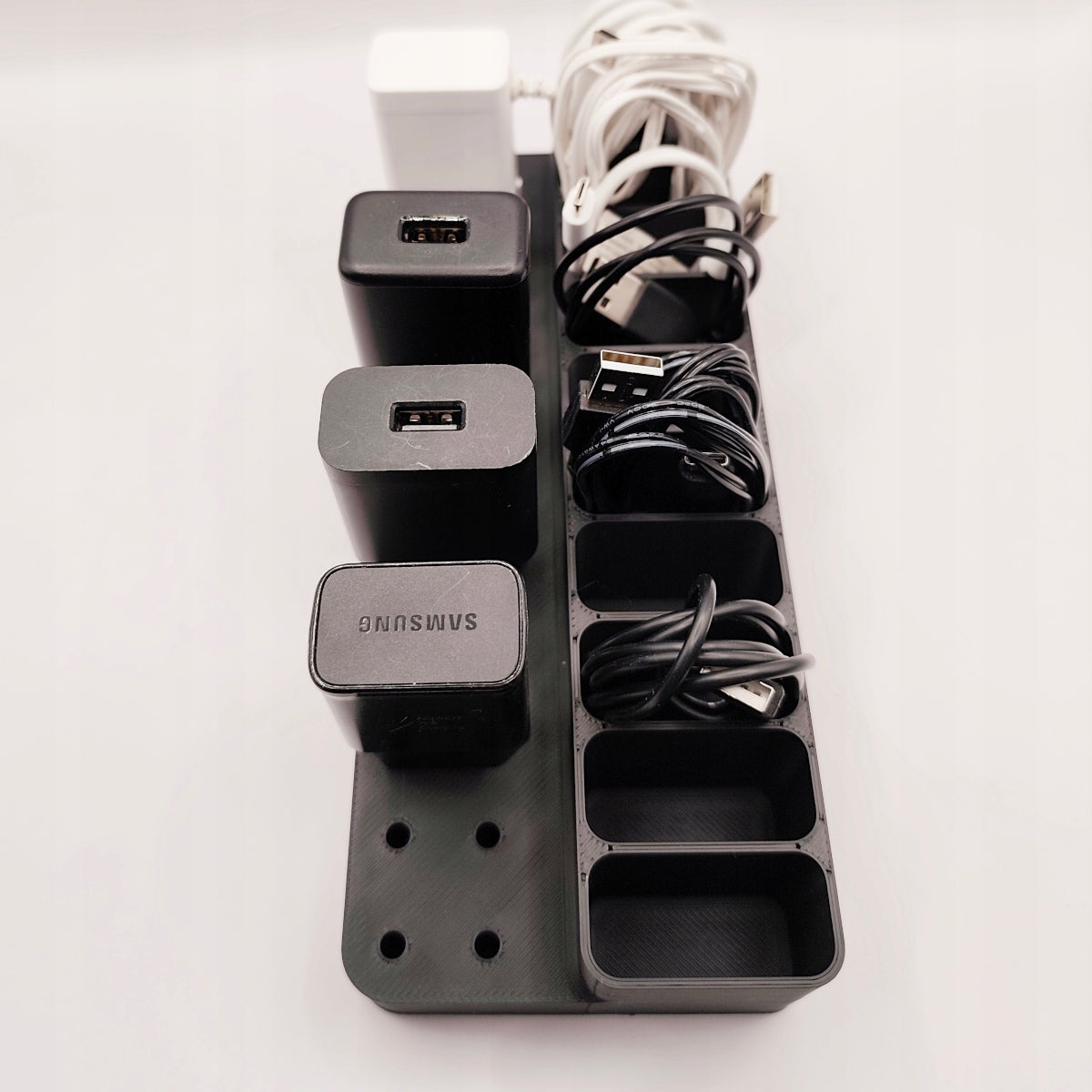 LARGE ORGANIZER FOR CABLES AND CHARGERS. HOME AND OFFICE BOX FOR CHARGERS PL Packaging status original