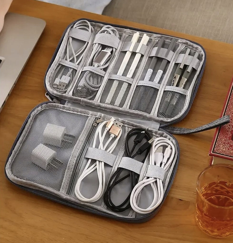 LARGE TRAVEL ORGANIZER FOR CHARGER CABLES FOR CABLES CASE + HOLDER Manufacturer code Organizer Podróżny na Kable Ładowarki